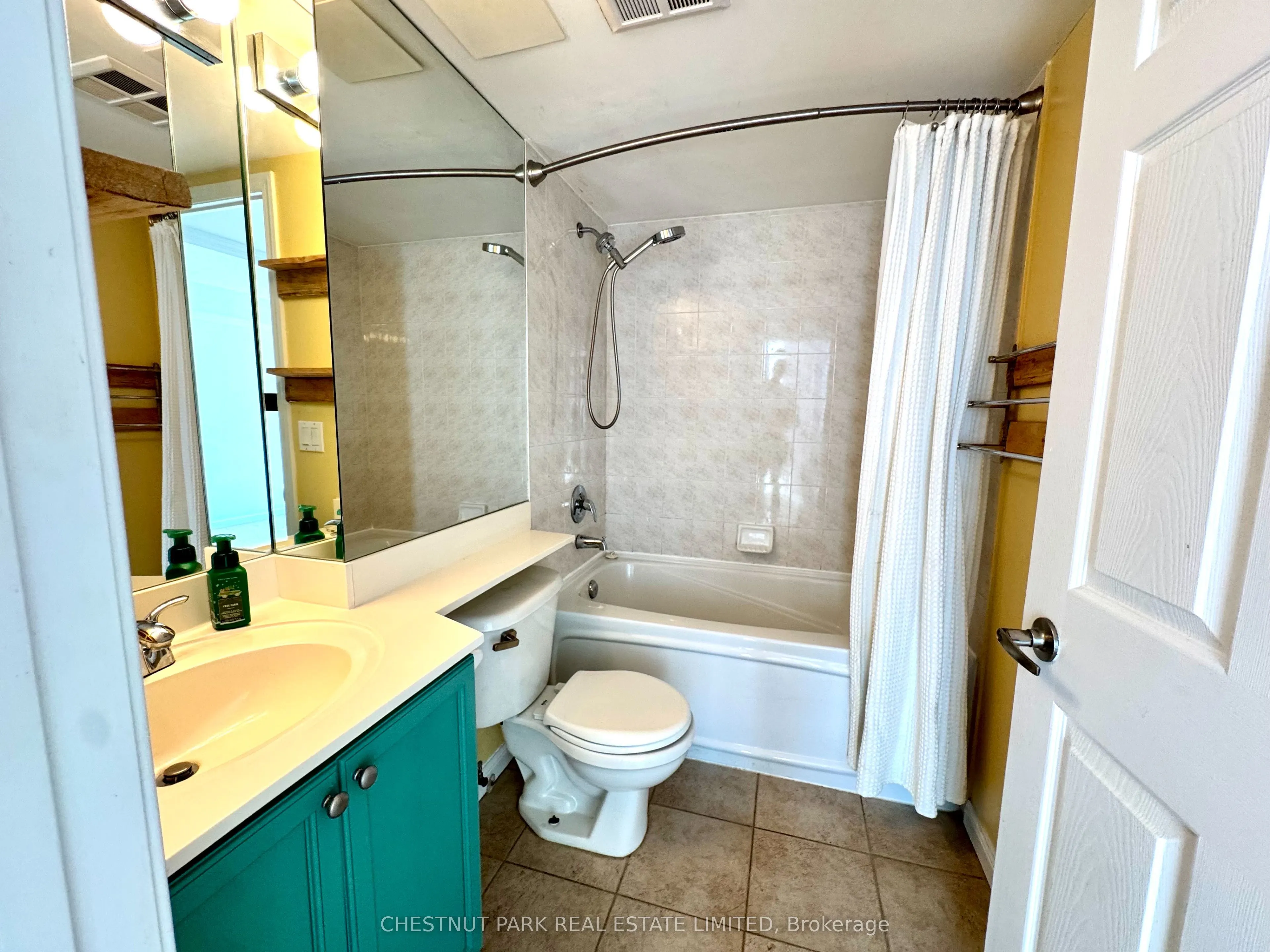 311 Richmond Street E, #602