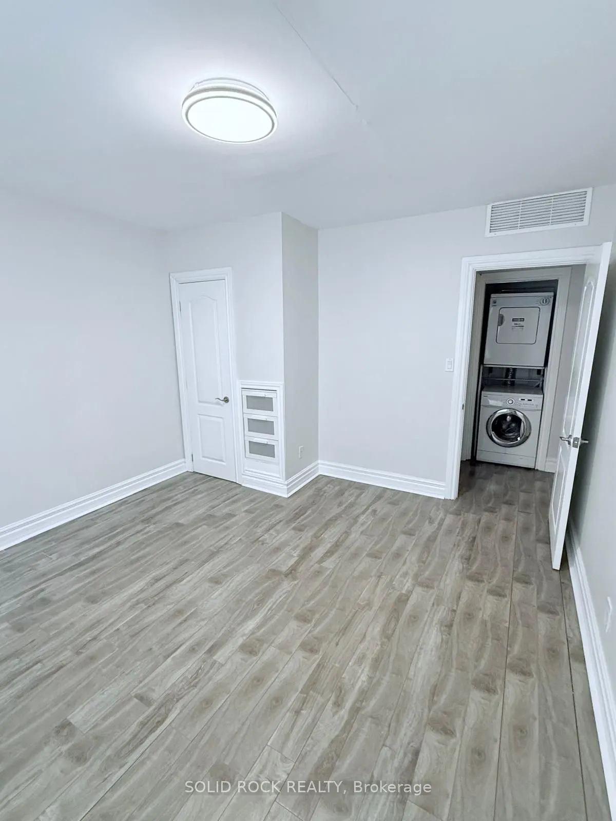 1050 Eglinton Avenue W, #A
