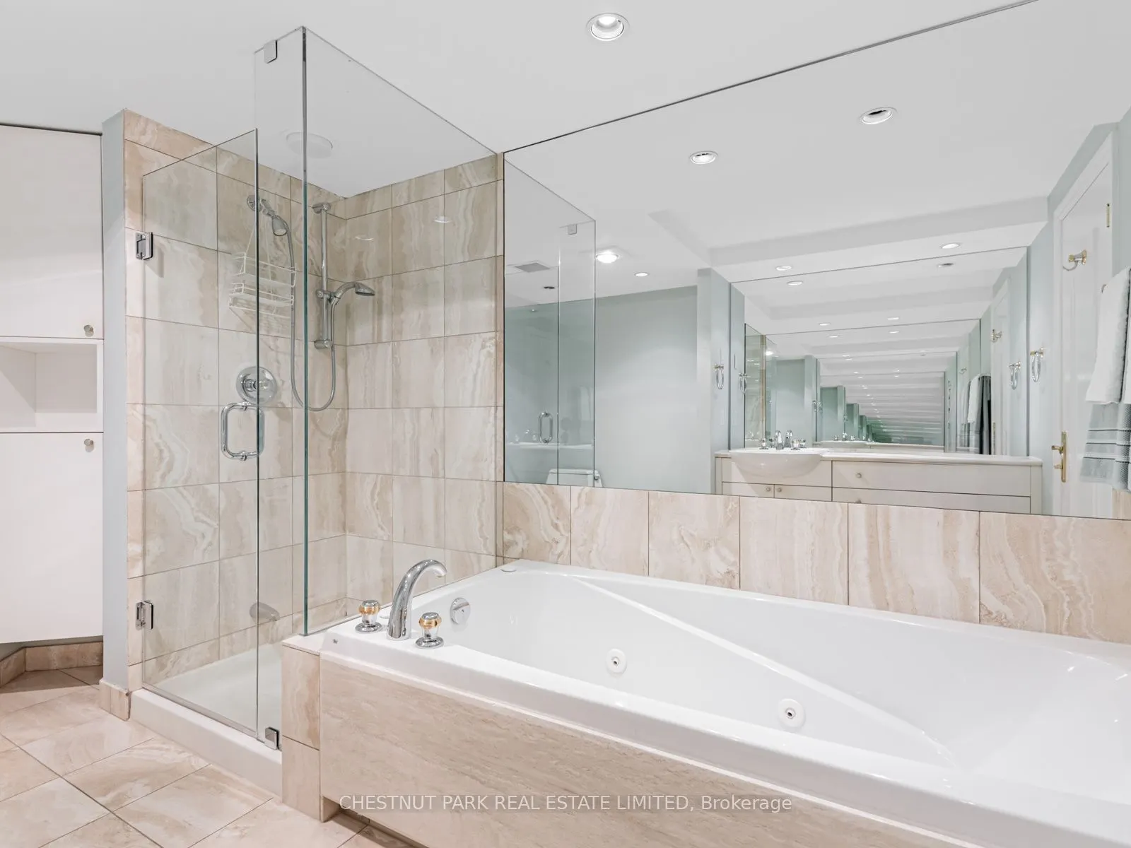 2727 Yonge Street, #514