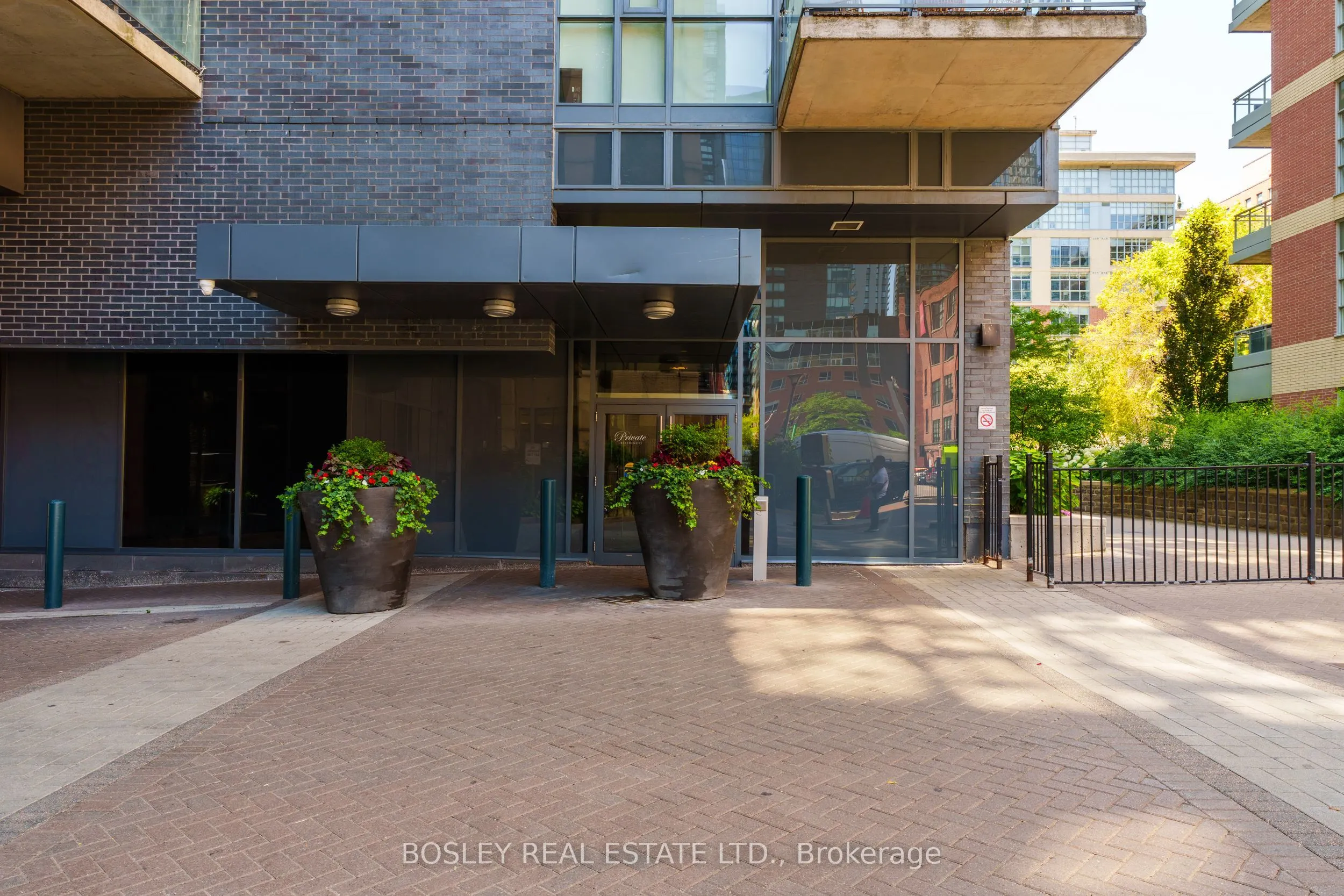 478 King Street W, #317