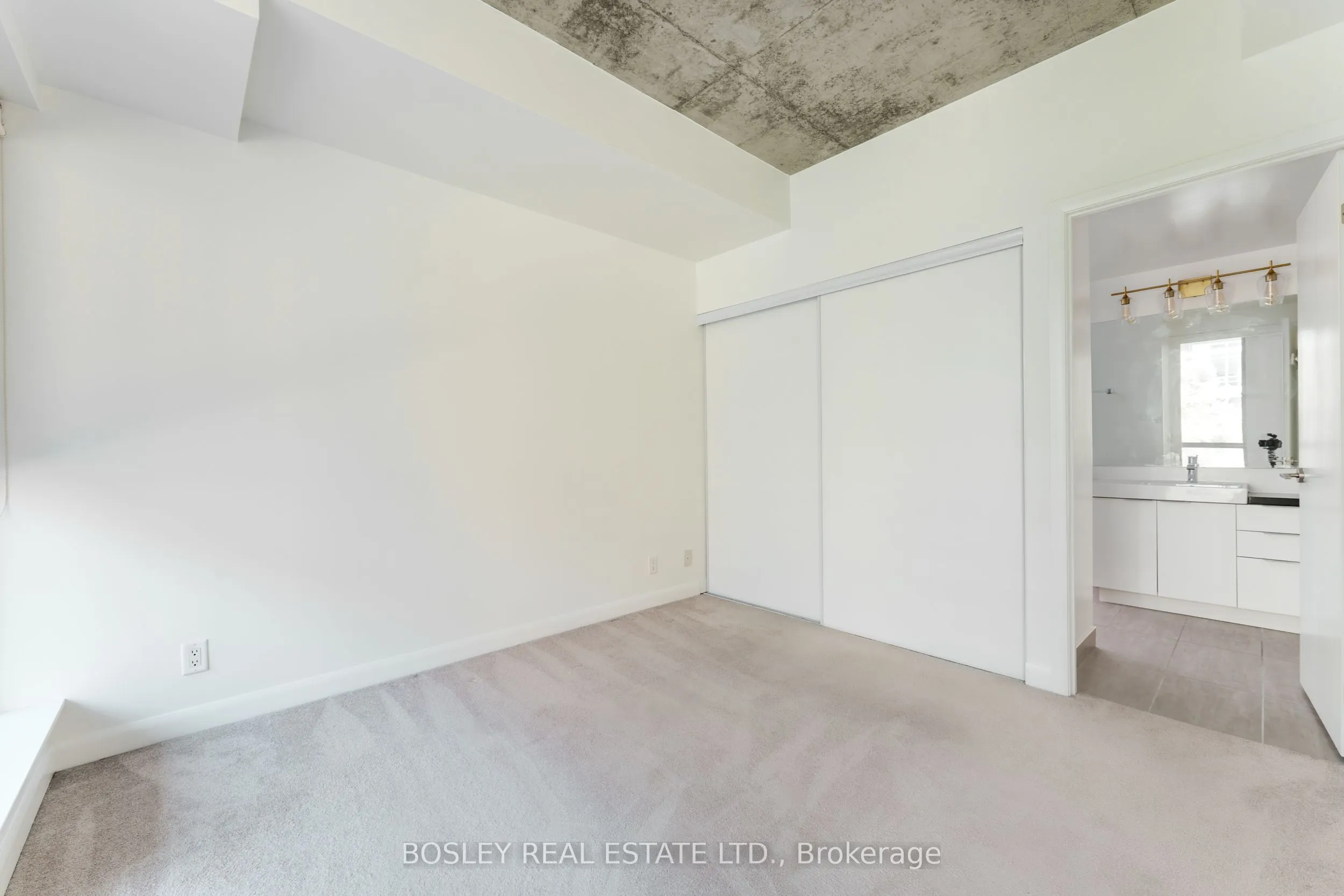 478 King Street W, #317