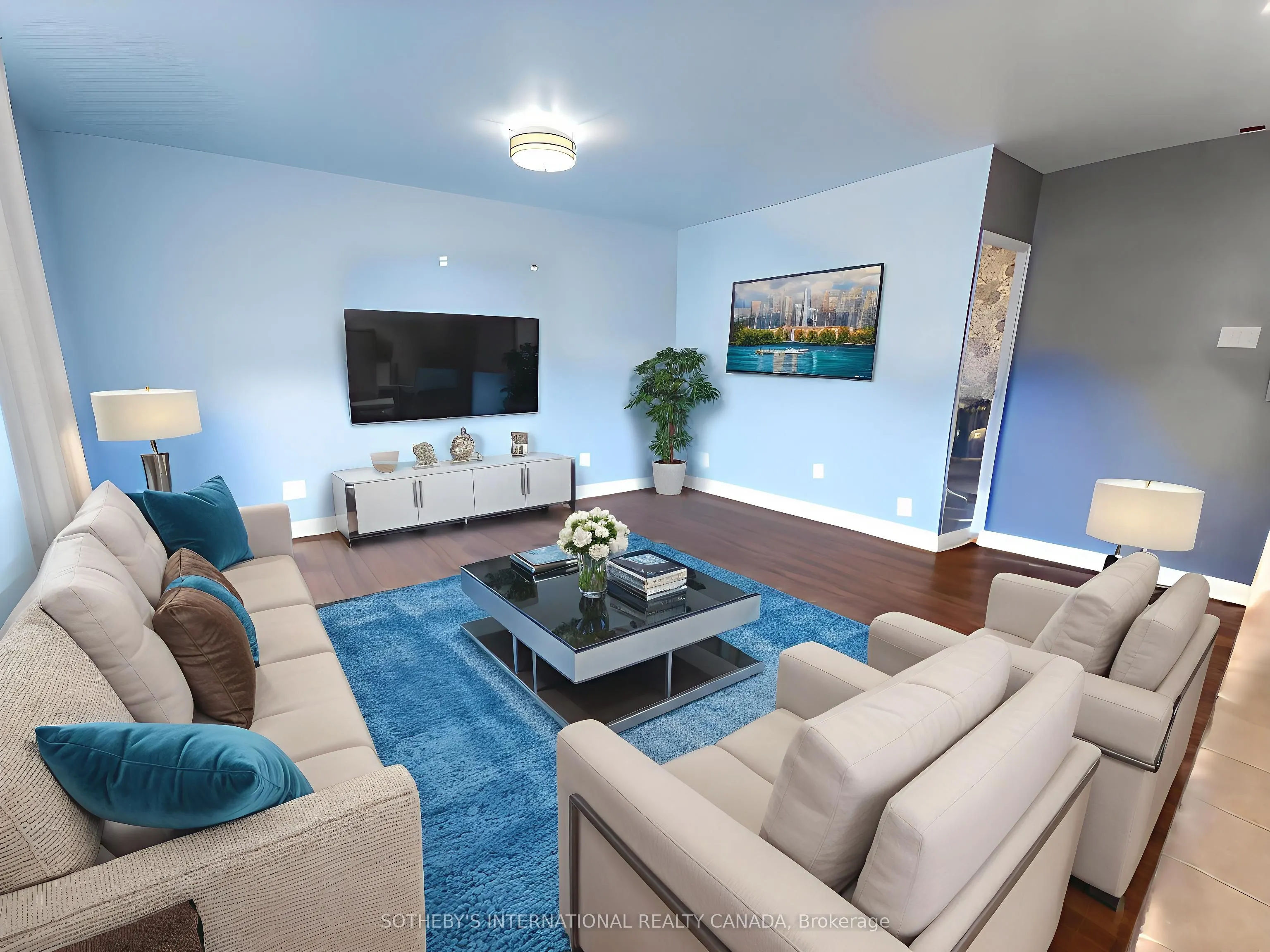710 Spadina Avenue, #104