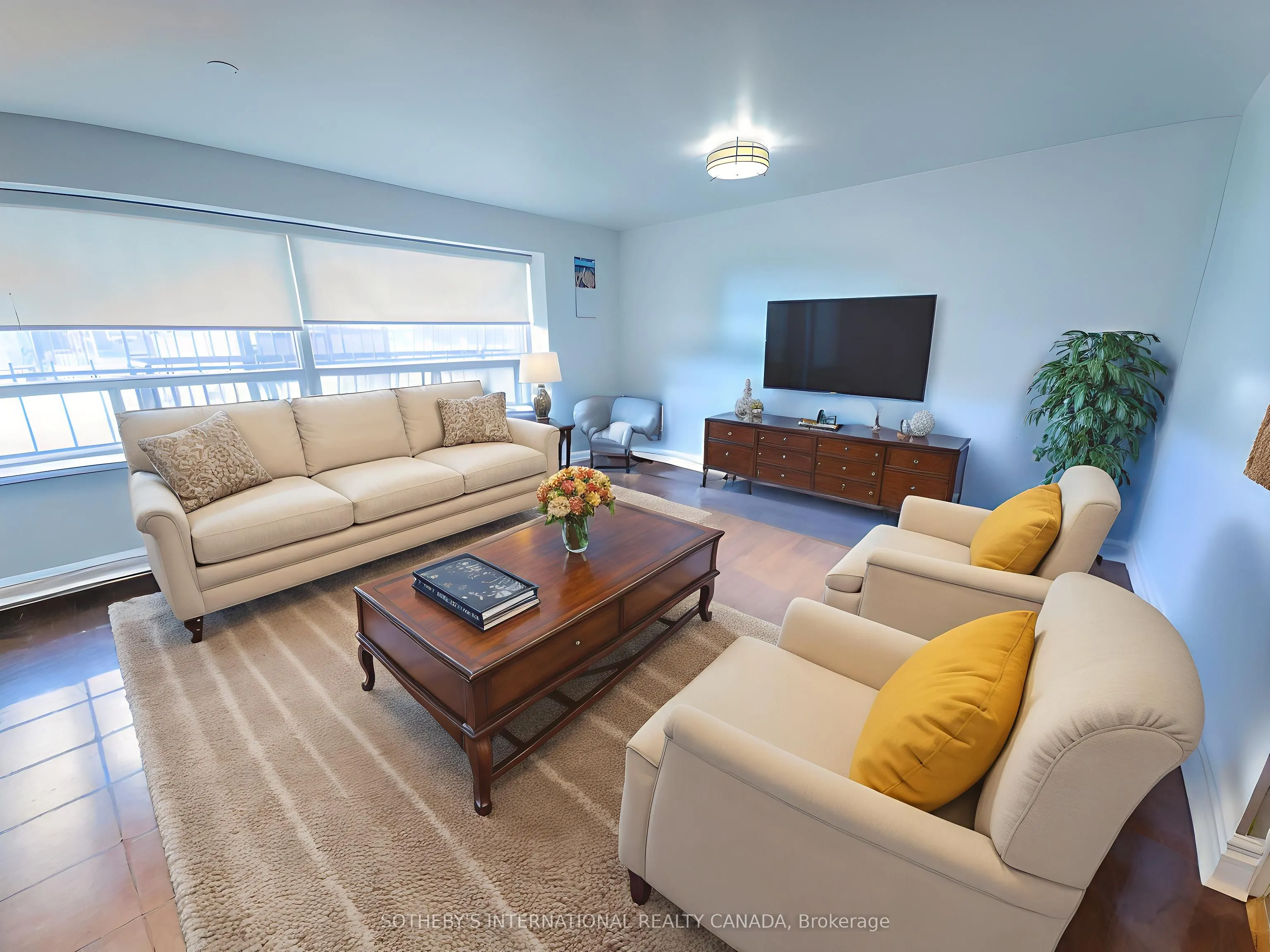 710 Spadina Avenue, #104