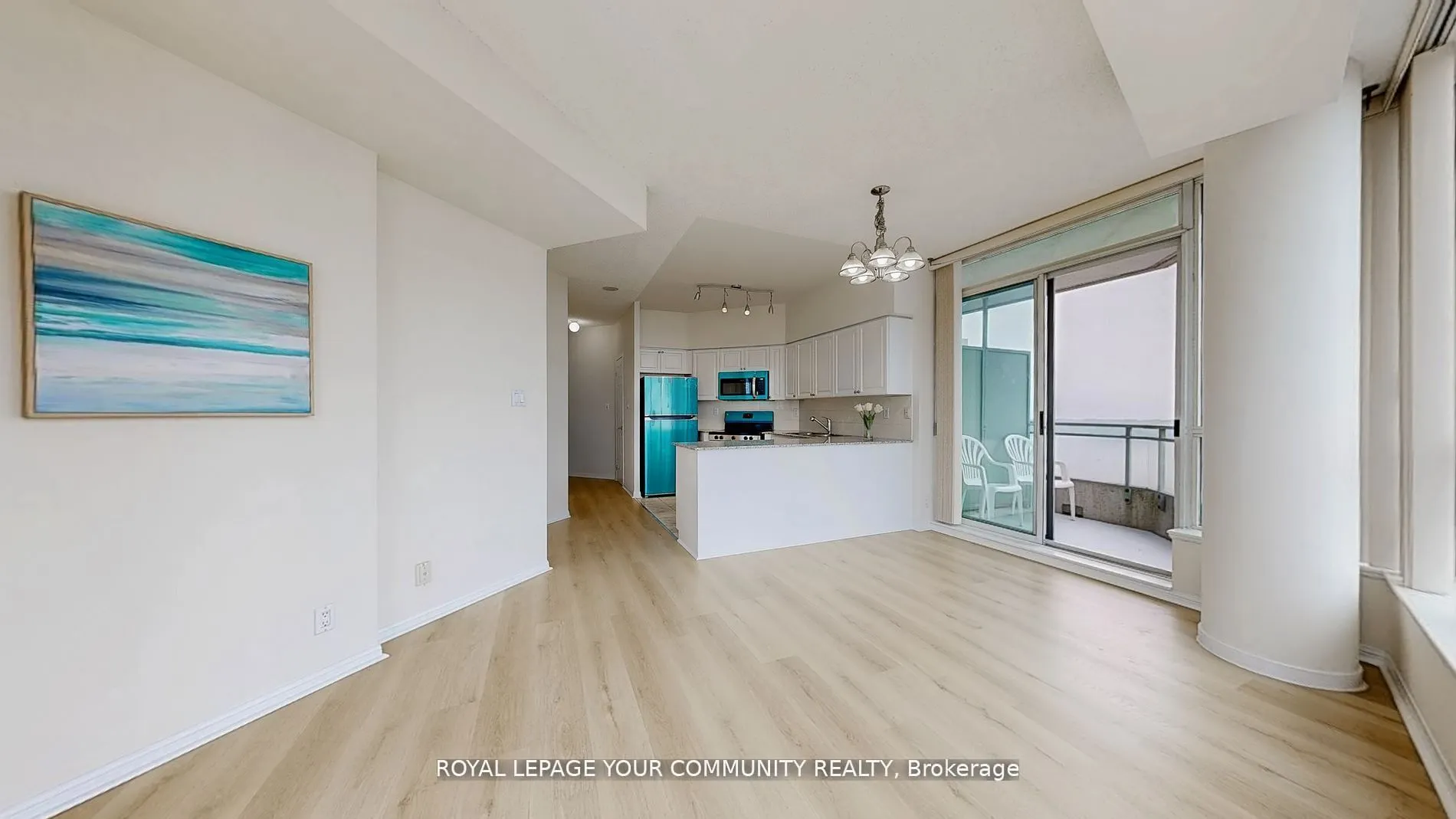 230 Queens Quay W, #2323