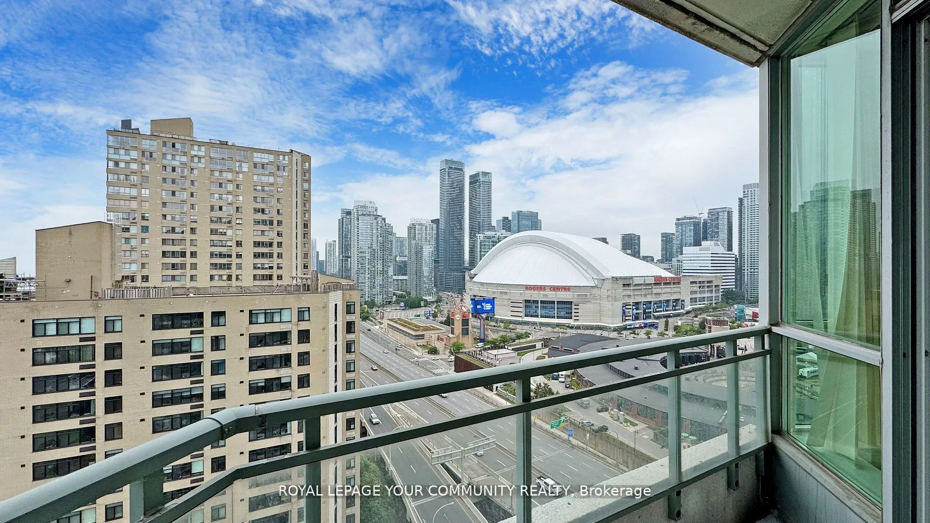 230 Queens Quay W, #2323