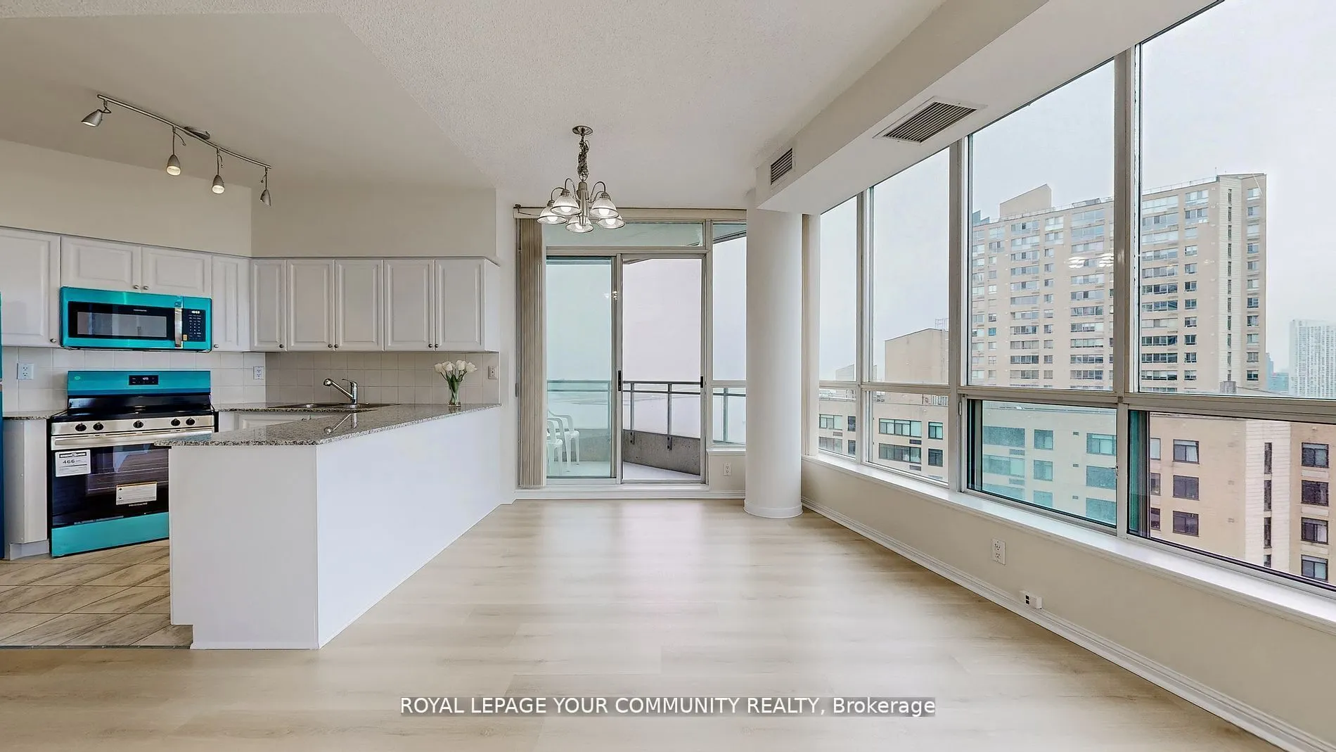 230 Queens Quay W, #2323