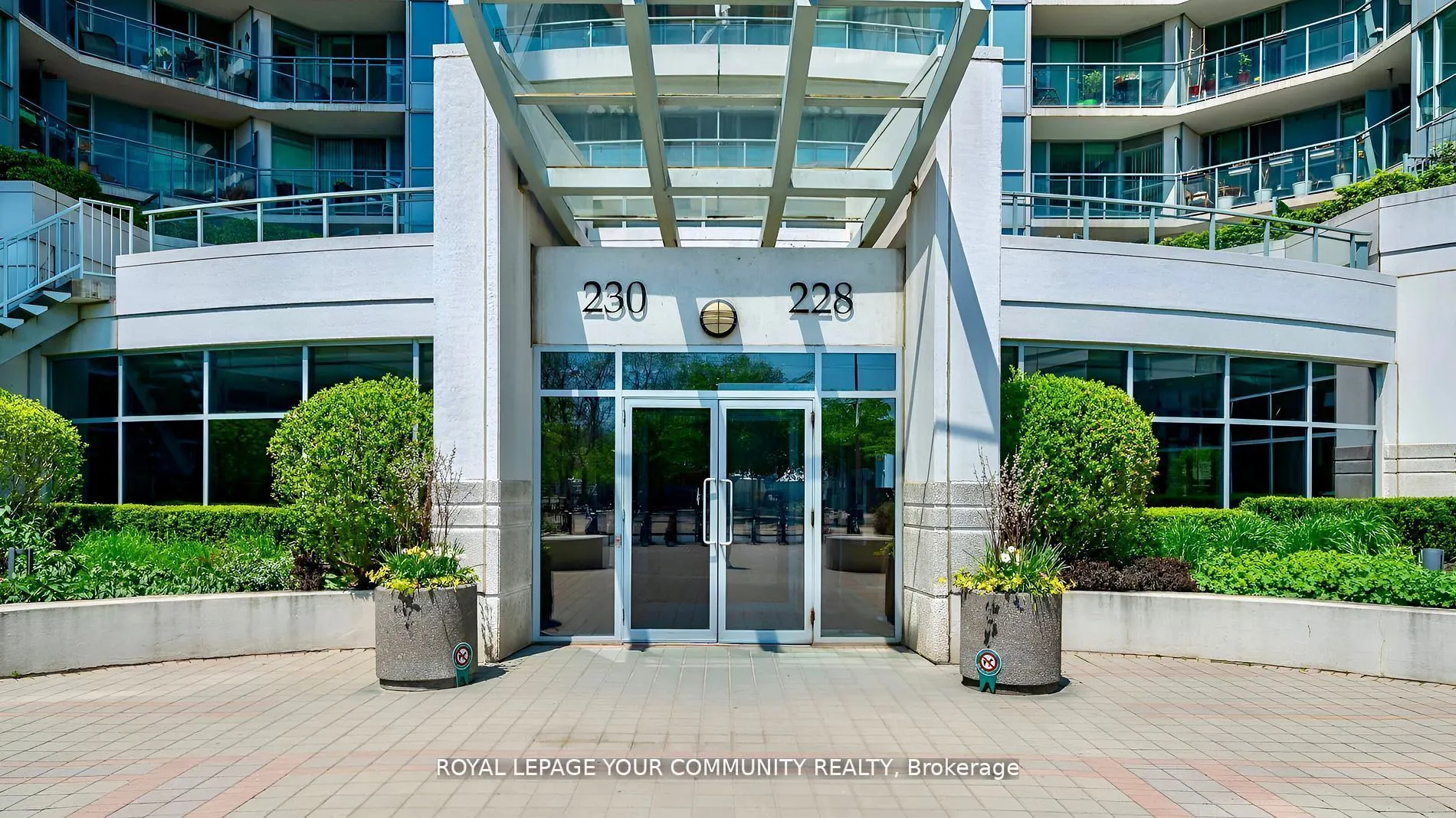 230 Queens Quay W, #2323