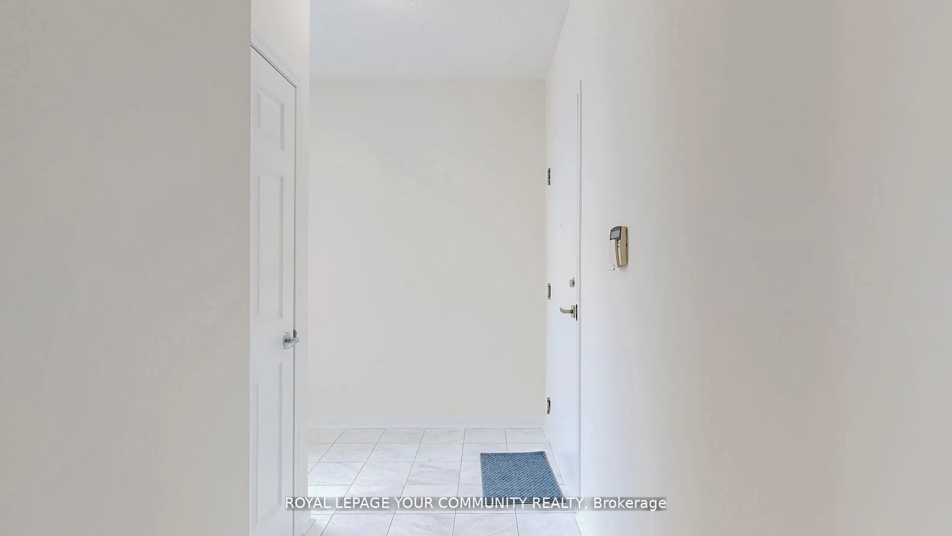 230 Queens Quay W, #2323