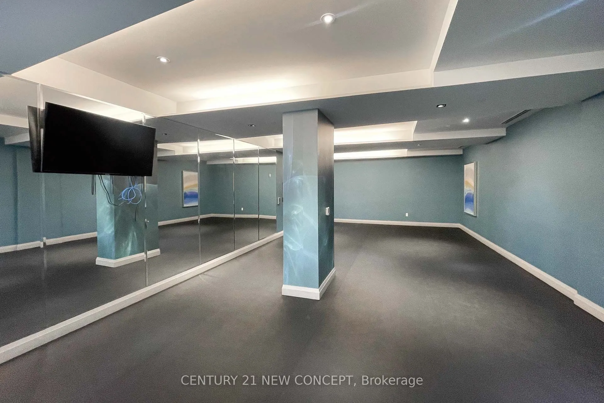 50 wellesley Street E, #508