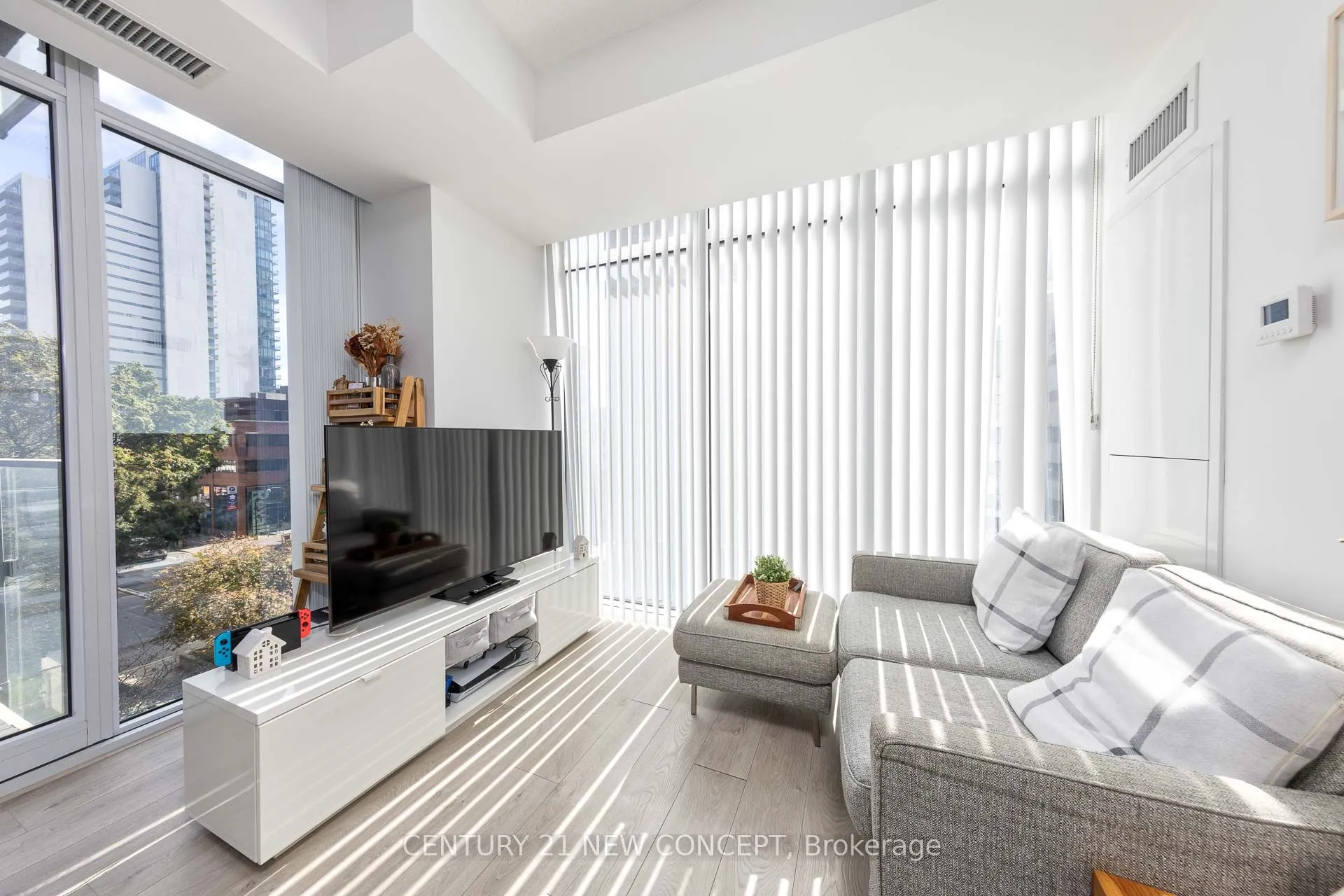 50 wellesley Street E, #508