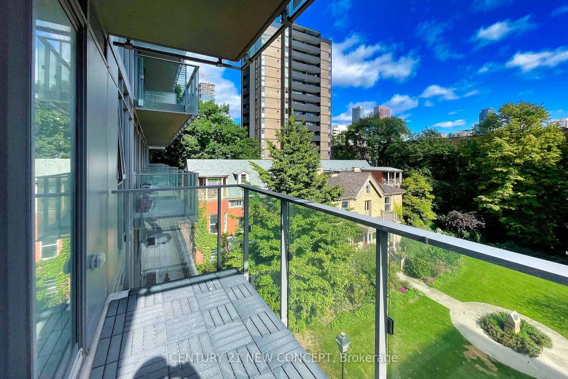 50 wellesley Street E, #508