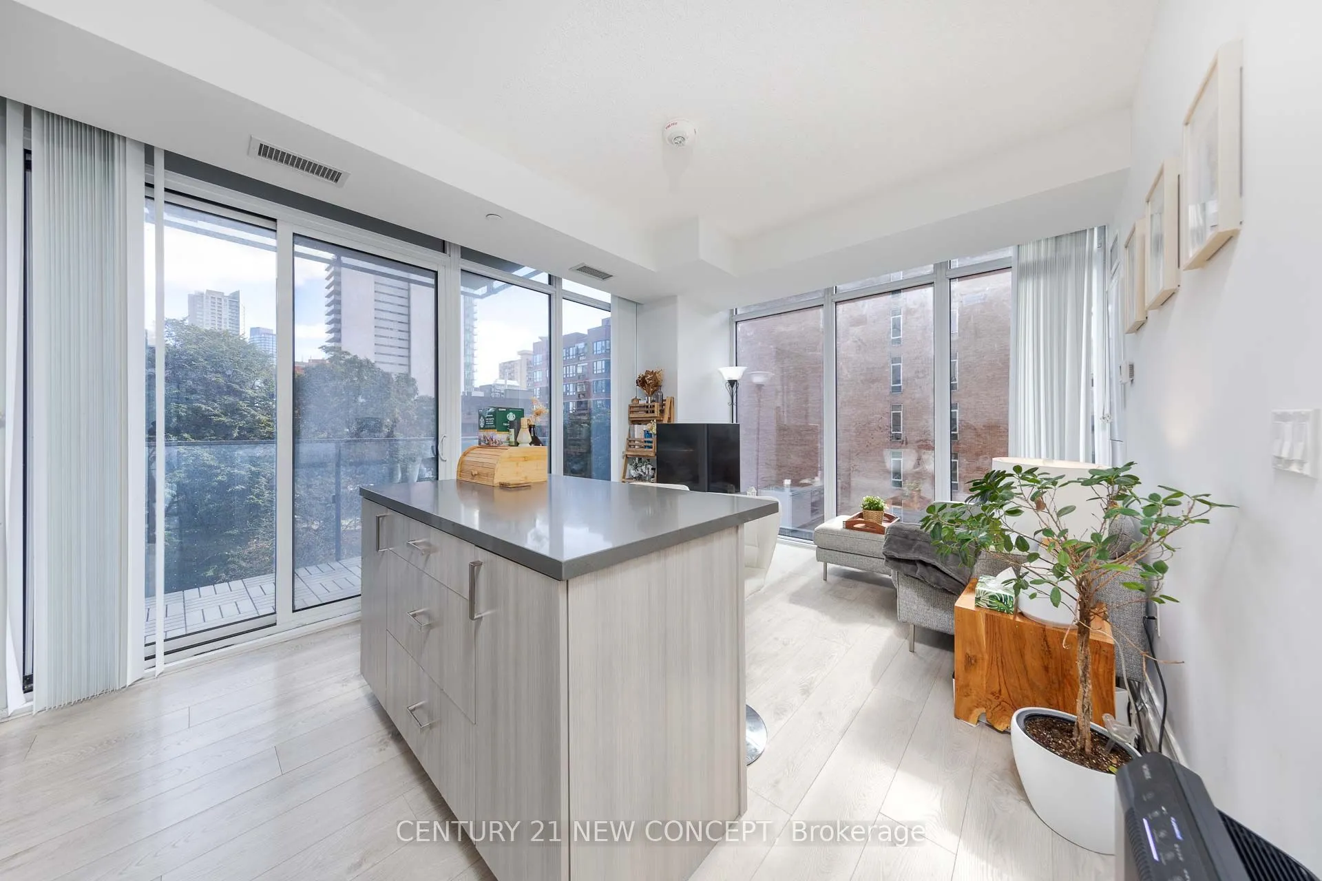 50 wellesley Street E, #508