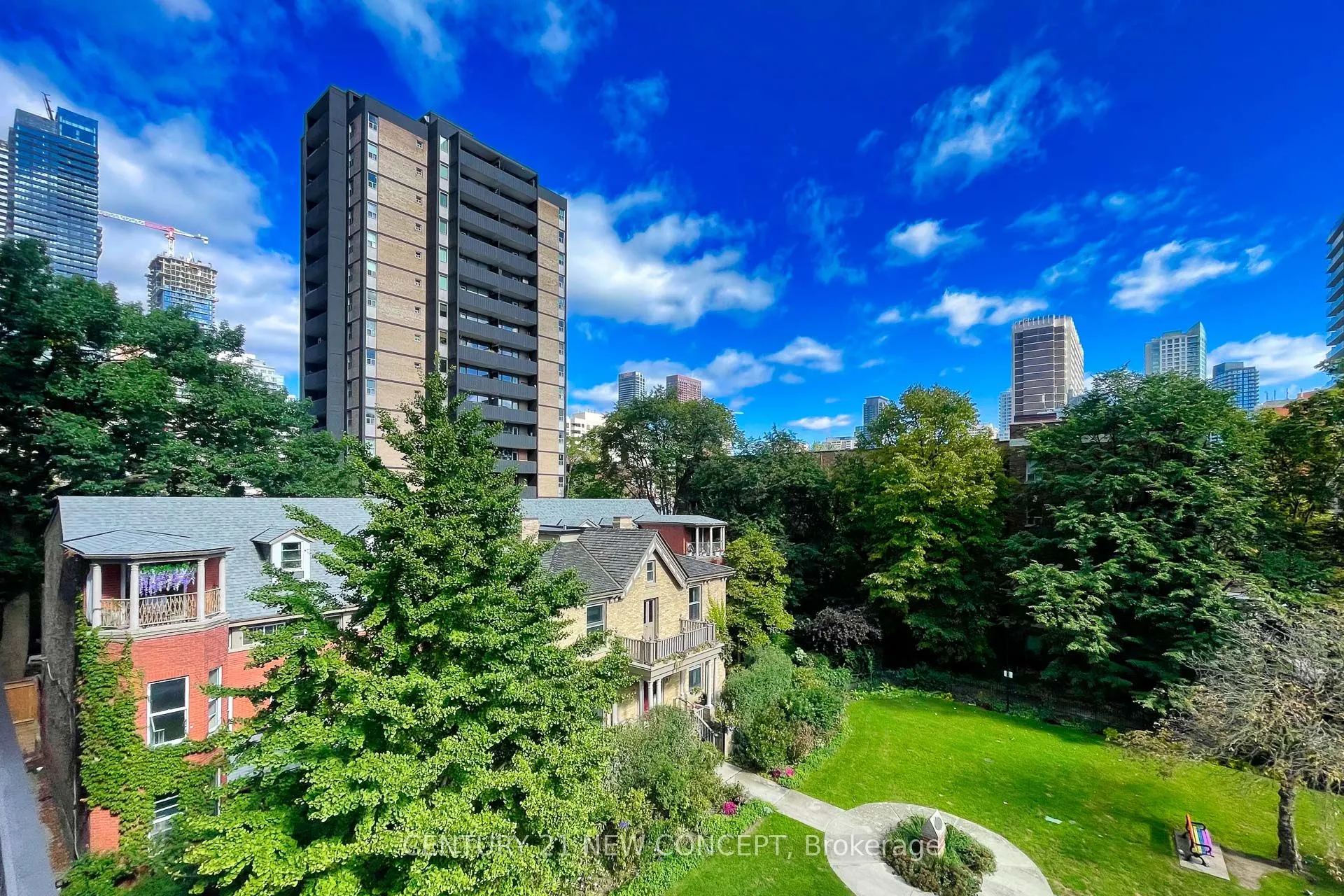 50 wellesley Street E, #508