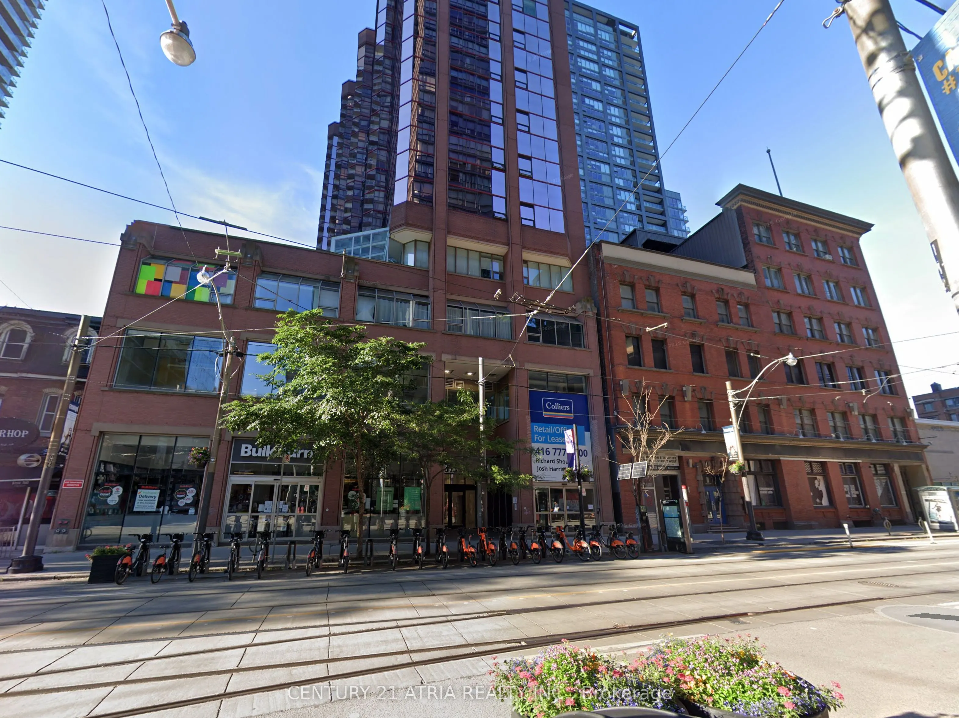 393 King Street W, #Parking