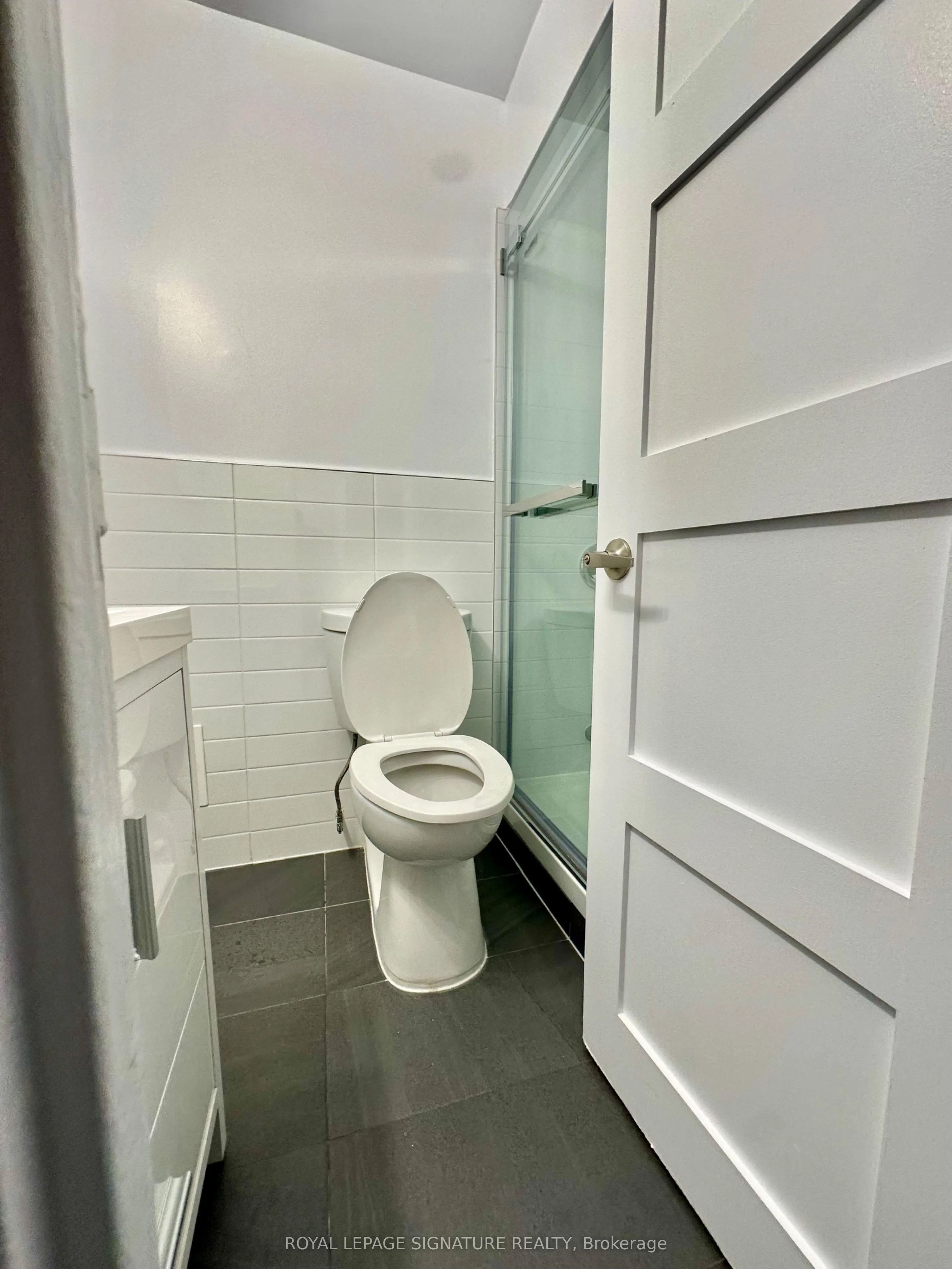 666 Spadina Avenue, #606