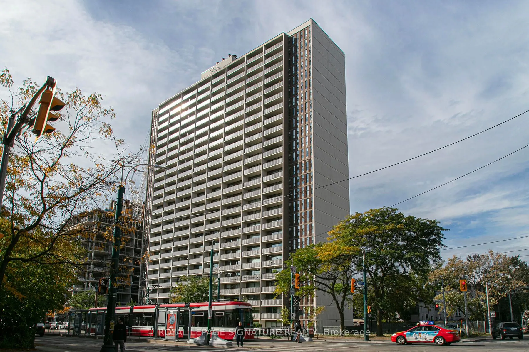 666 Spadina Avenue, #606