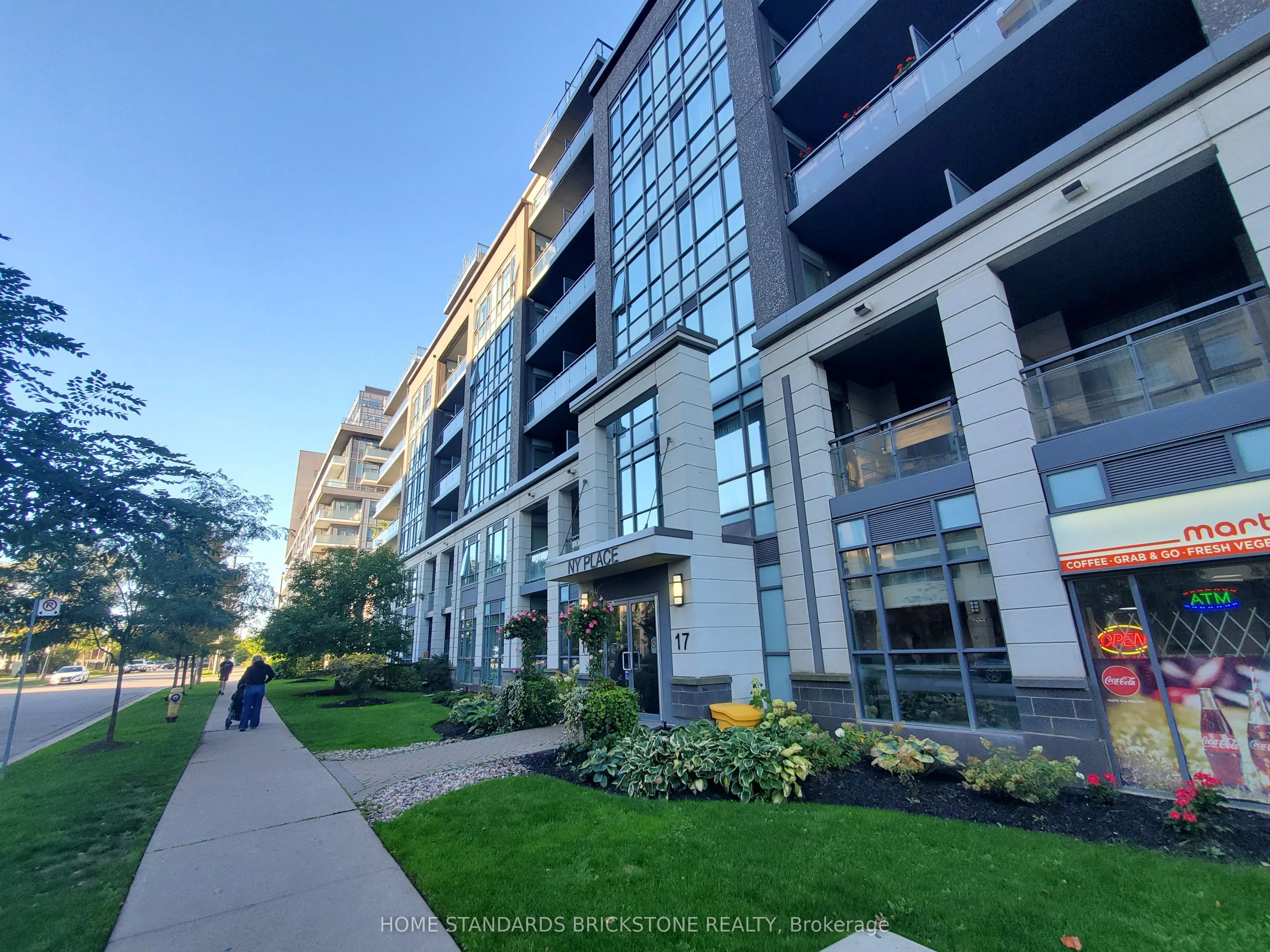 17 KENASTON Gardens, #219