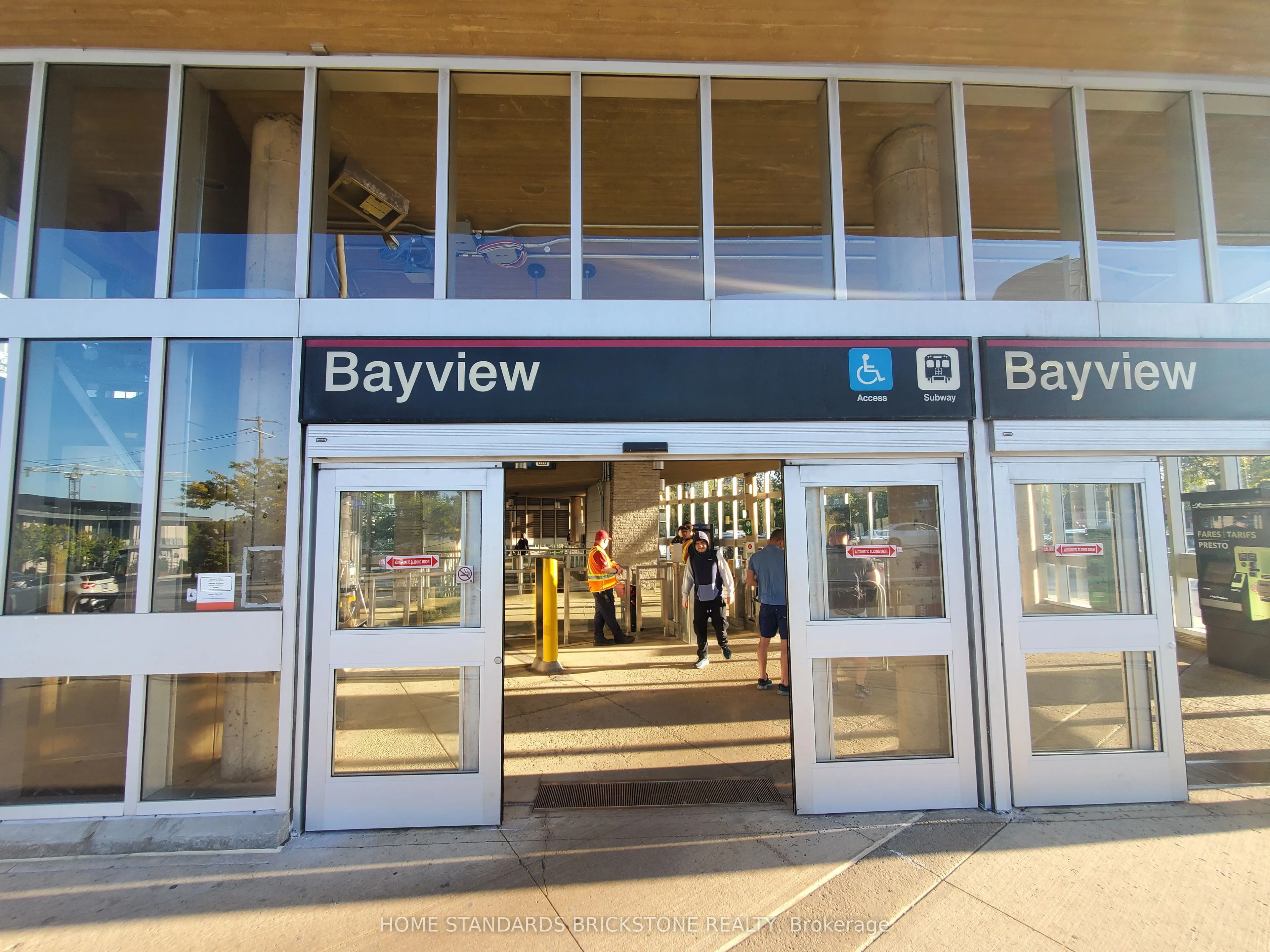 17 KENASTON Gardens, #219
