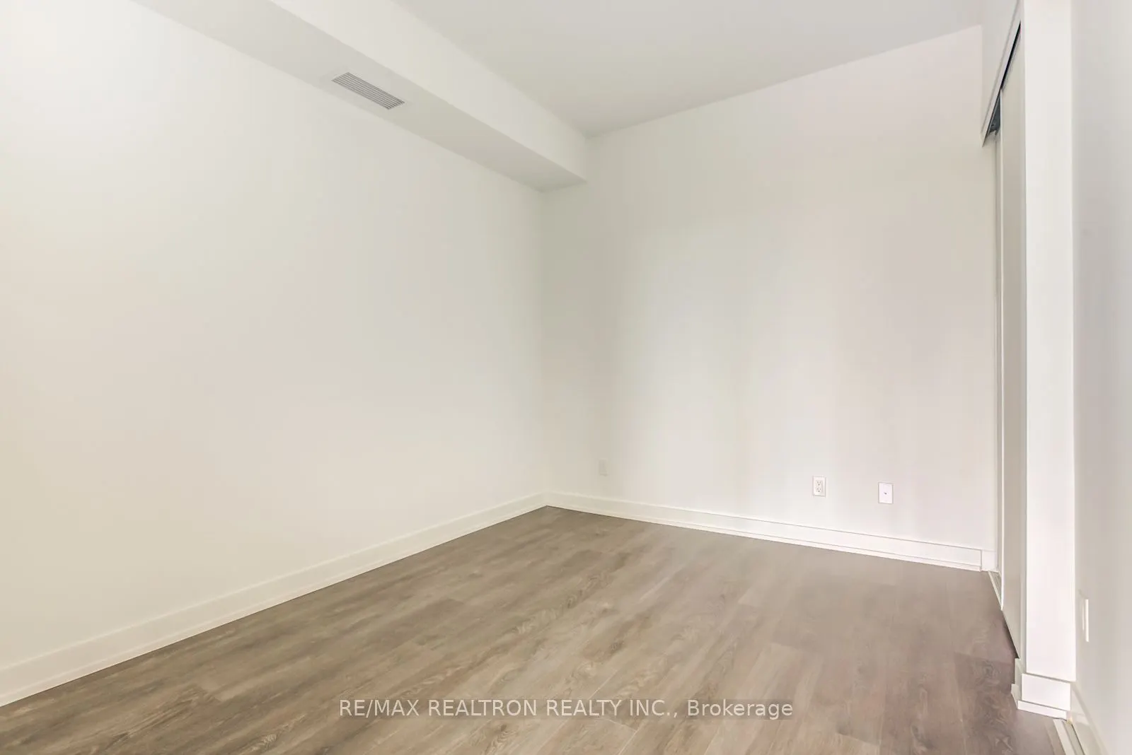 501 St Clair Avenue W, #507
