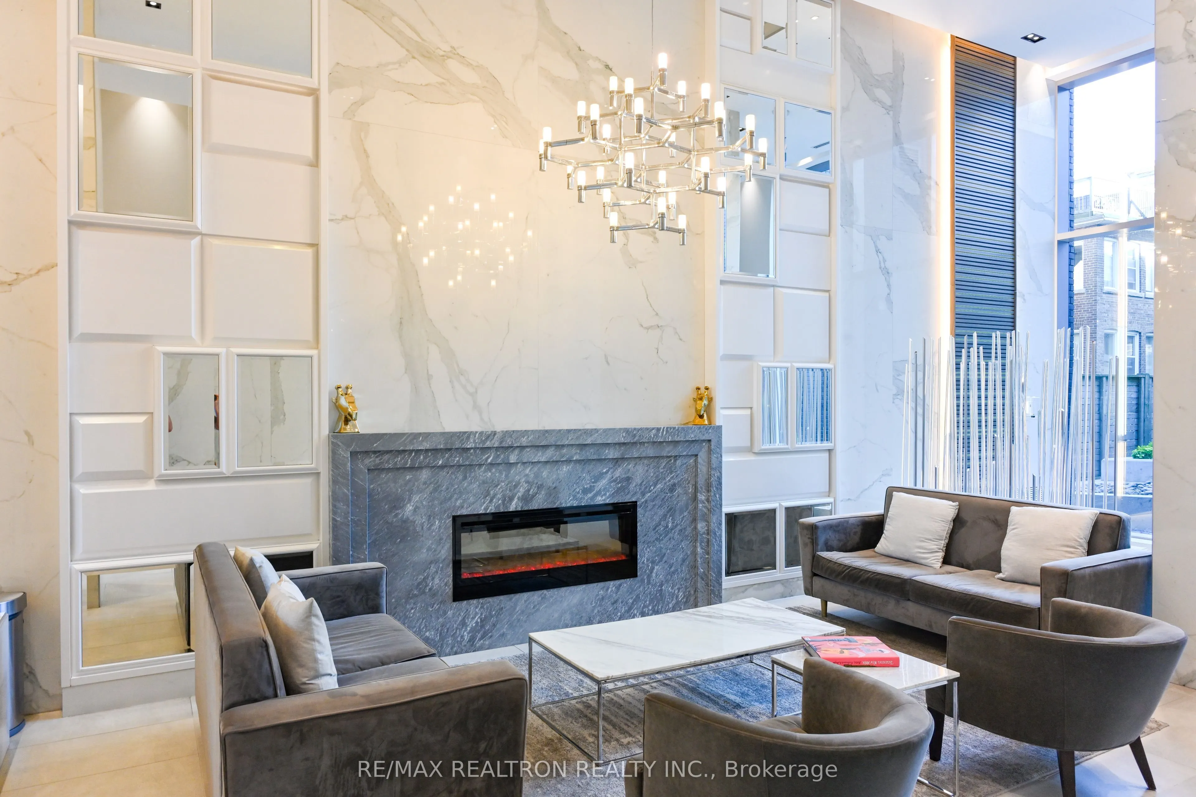 501 St Clair Avenue W, #507