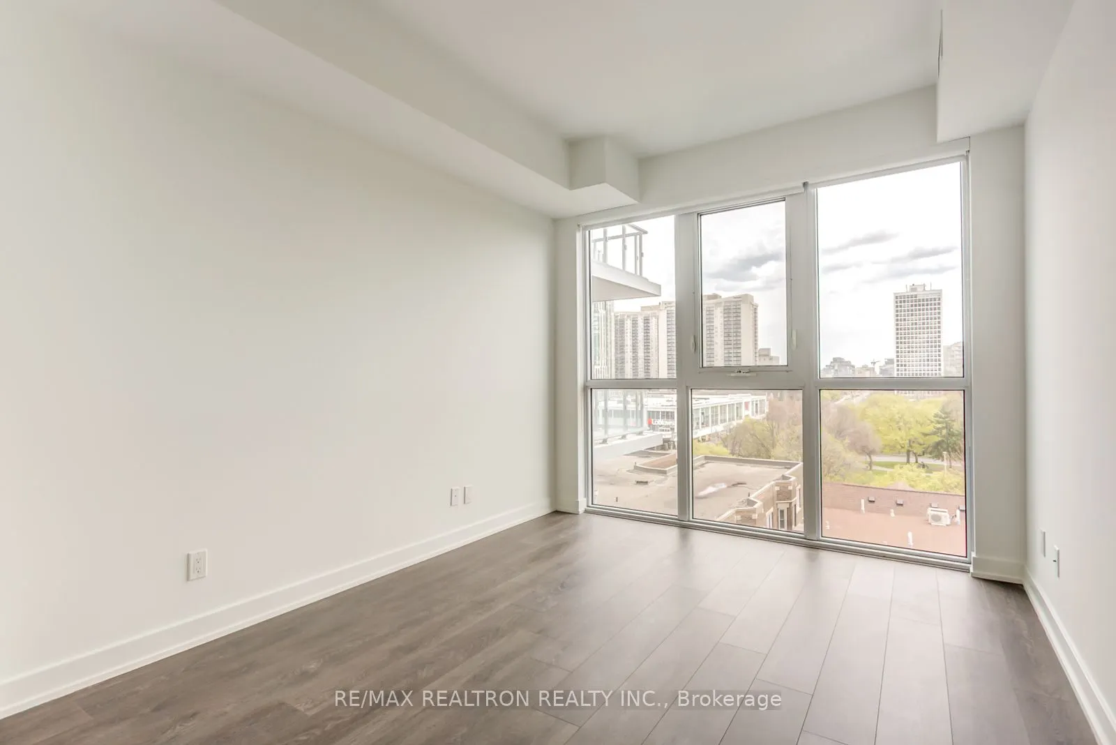 501 St Clair Avenue W, #507