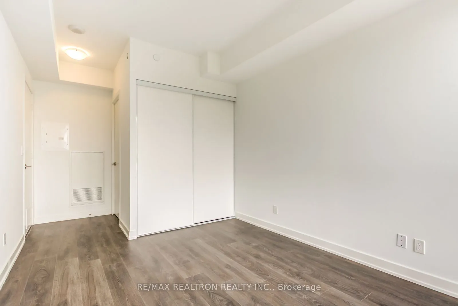 501 St Clair Avenue W, #507