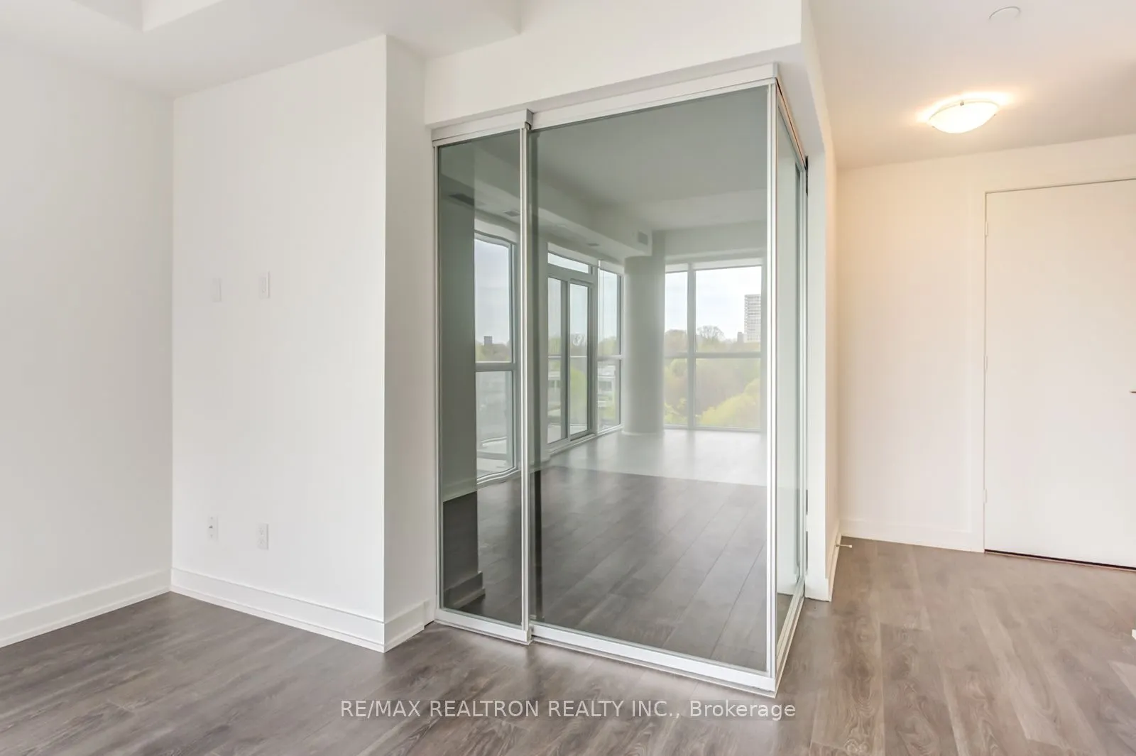 501 St Clair Avenue W, #507