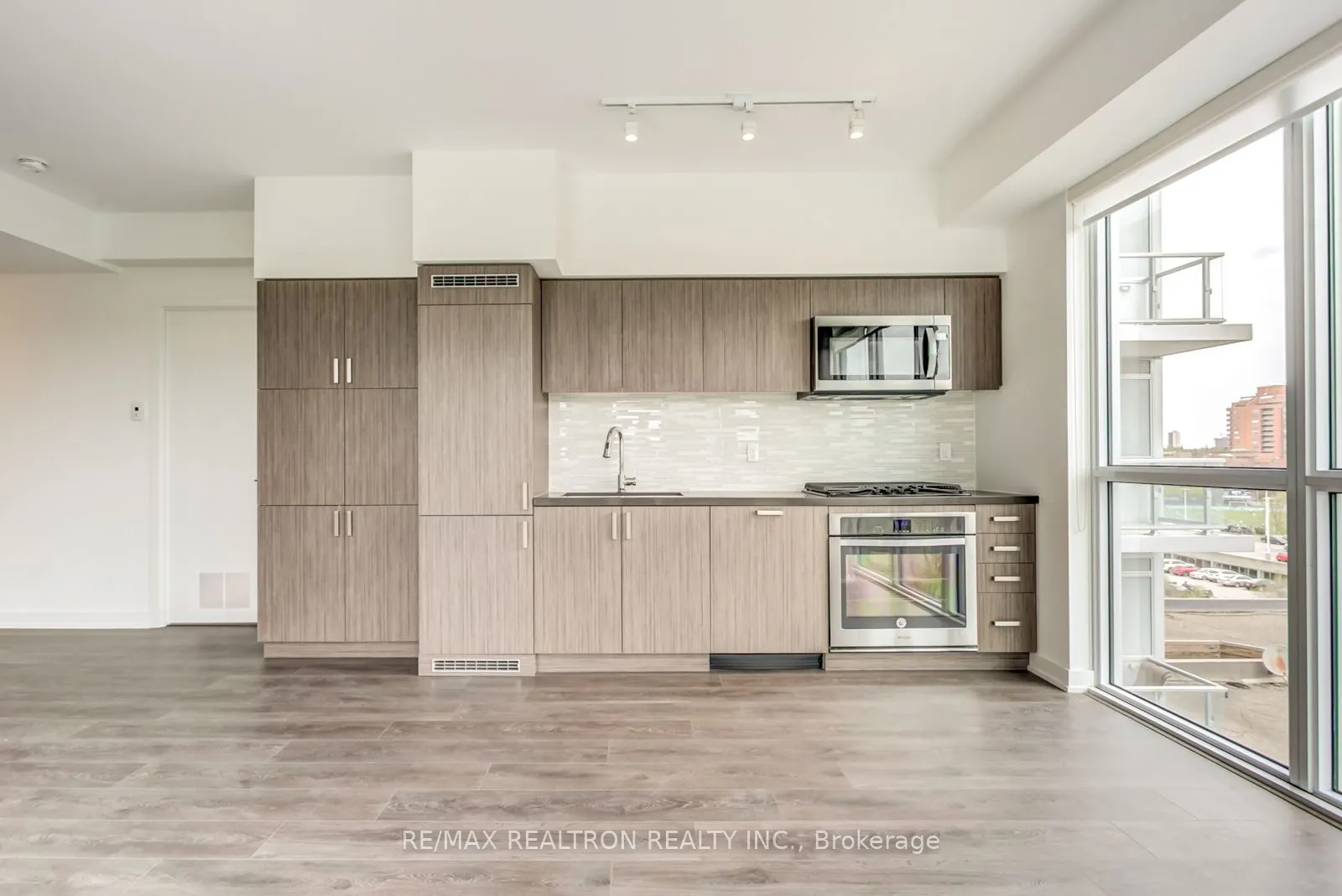 501 St Clair Avenue W, #507