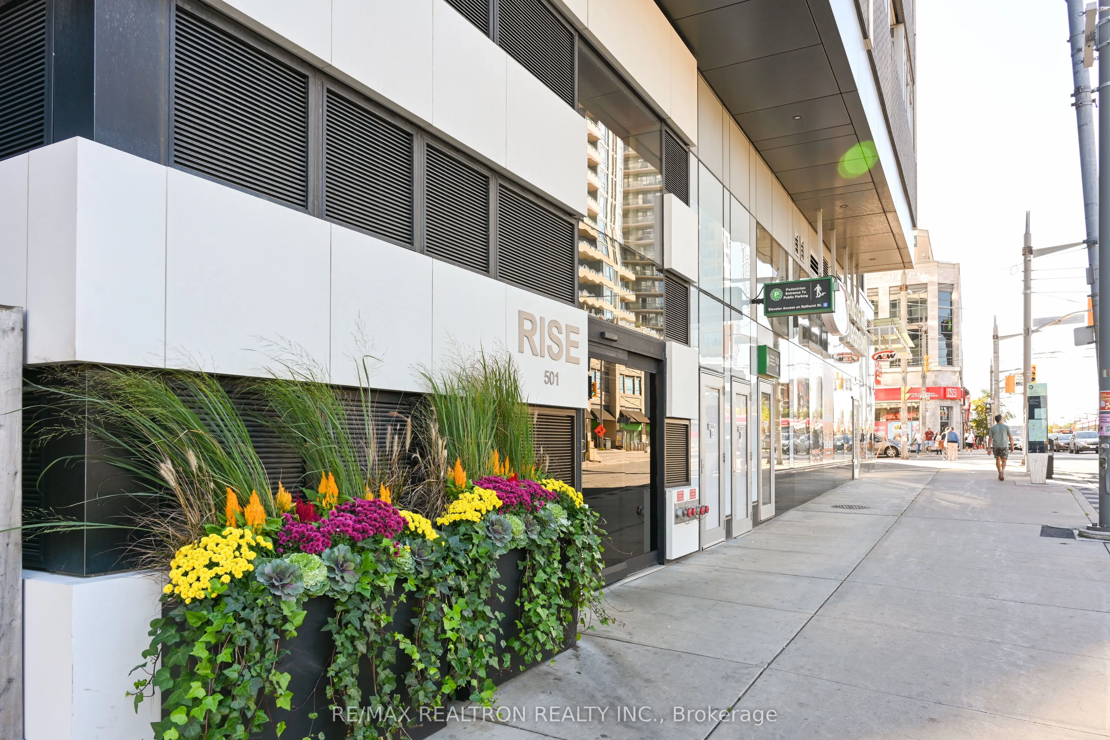 501 St Clair Avenue W, #507