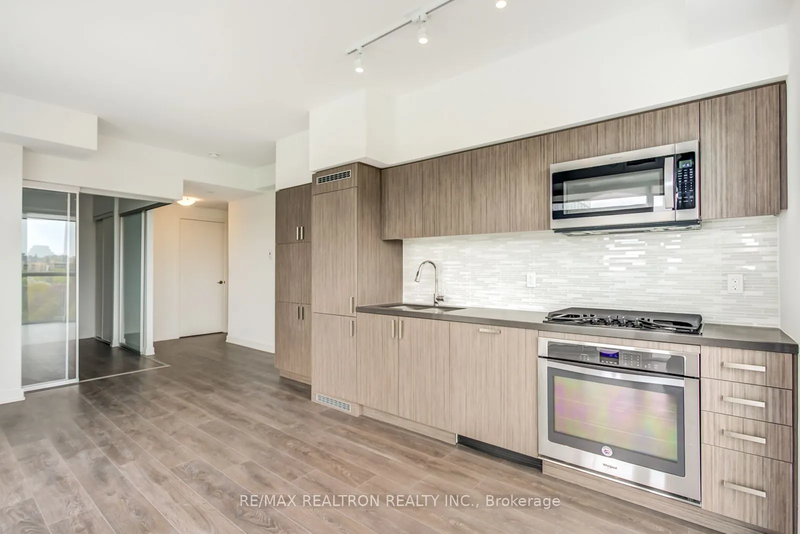 501 St Clair Avenue W, #507