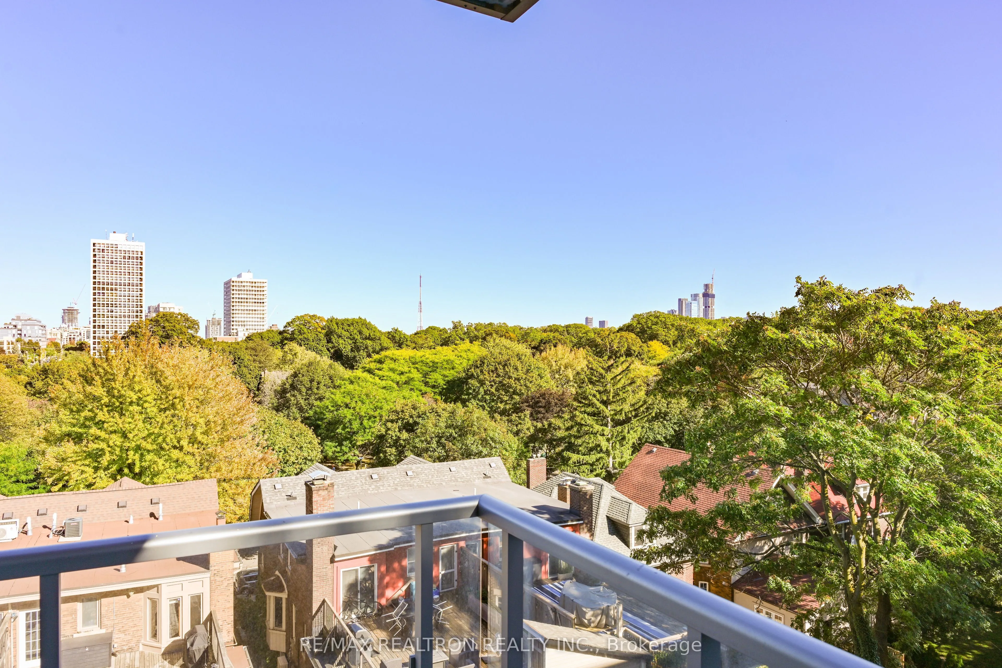 501 St Clair Avenue W, #507