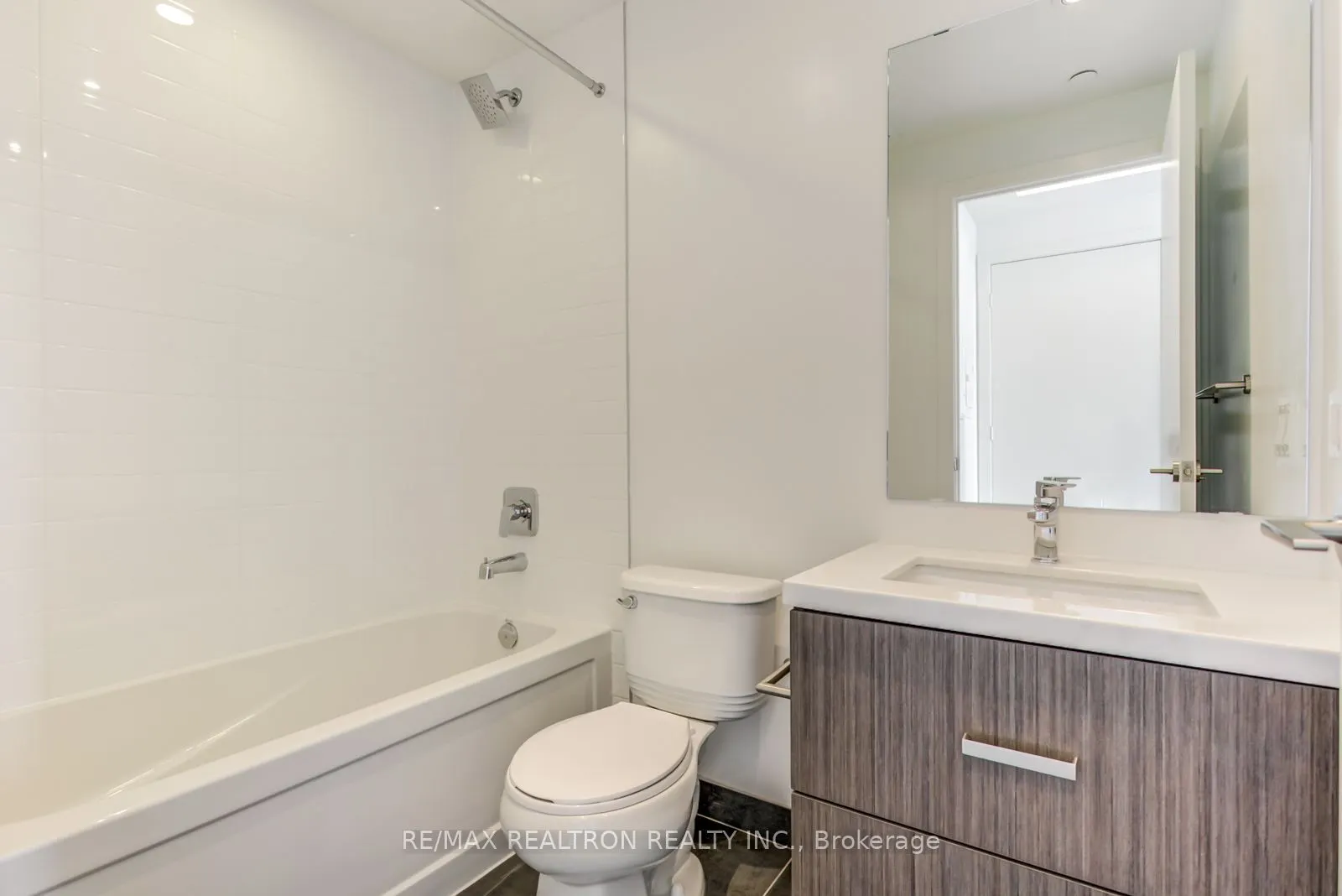 501 St Clair Avenue W, #507