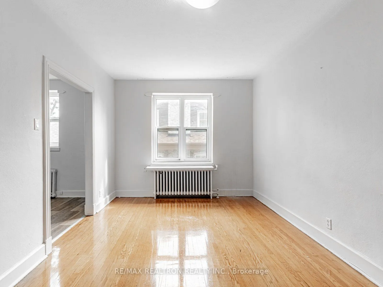 8 Mallory Gardens, #27