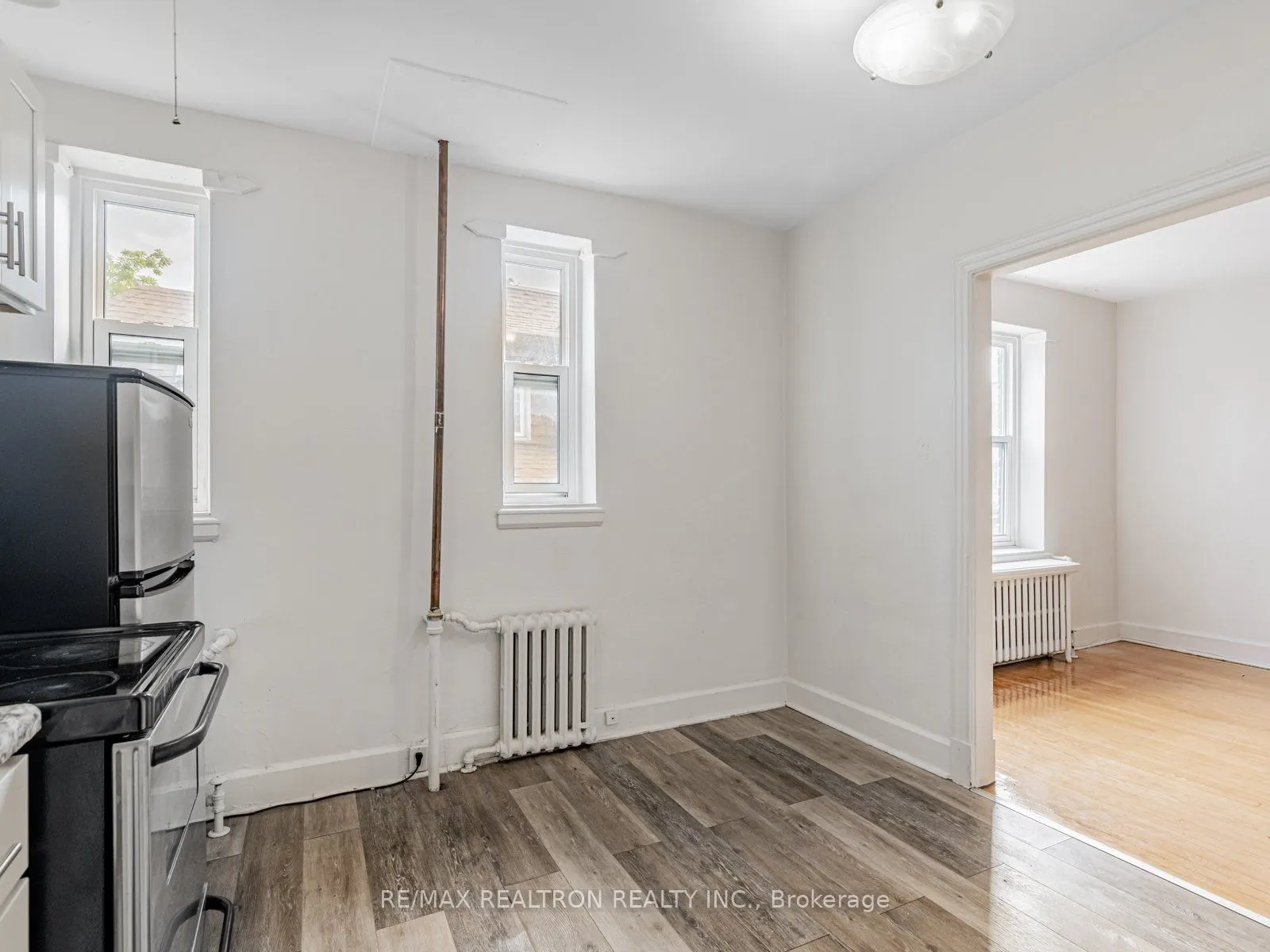 8 Mallory Gardens, #27