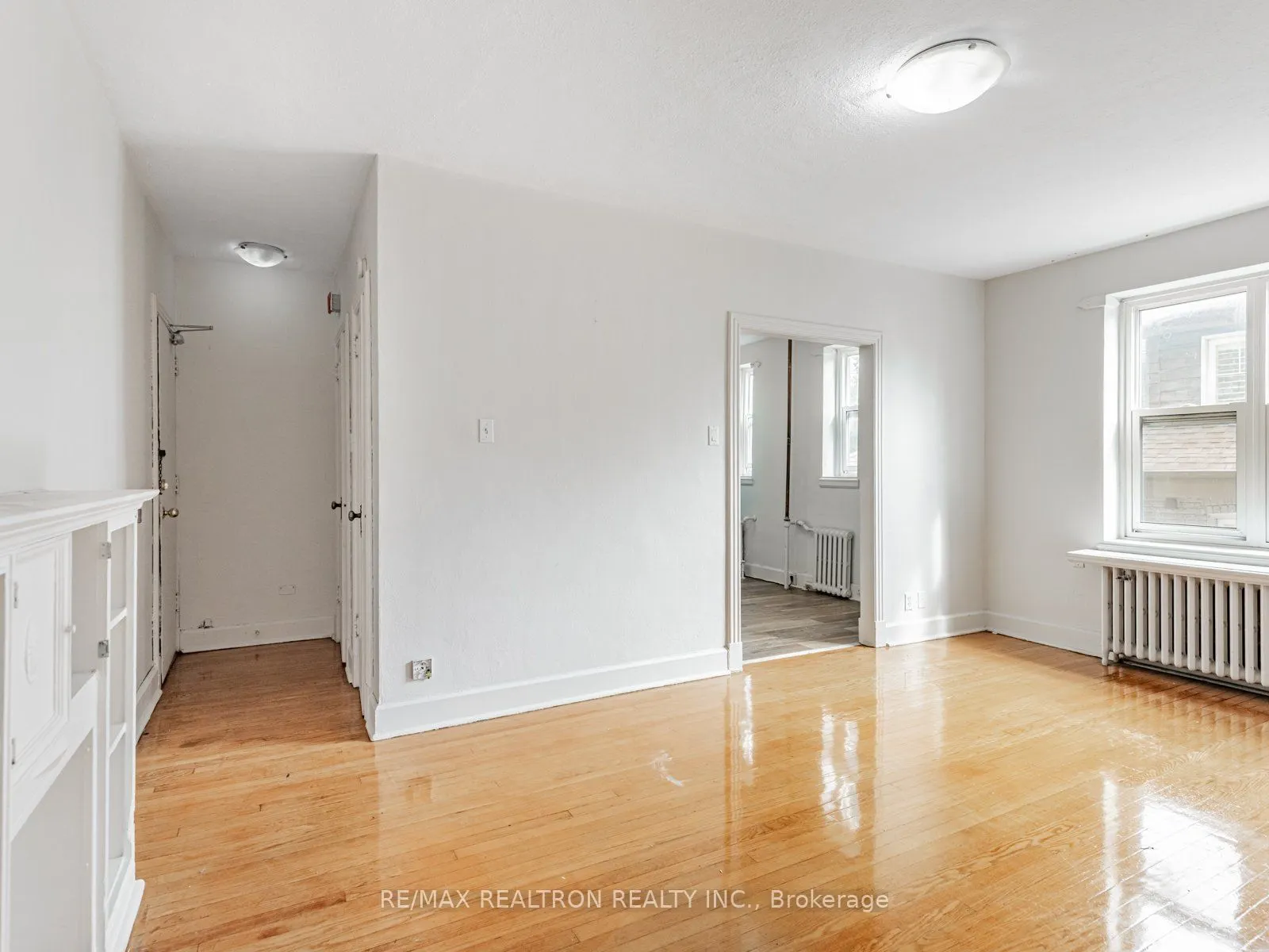 8 Mallory Gardens, #27