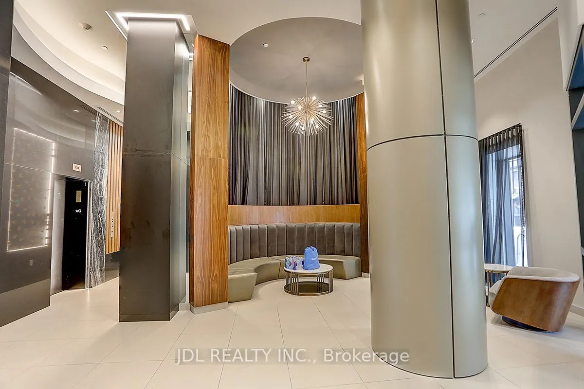 99 John Street, #3702