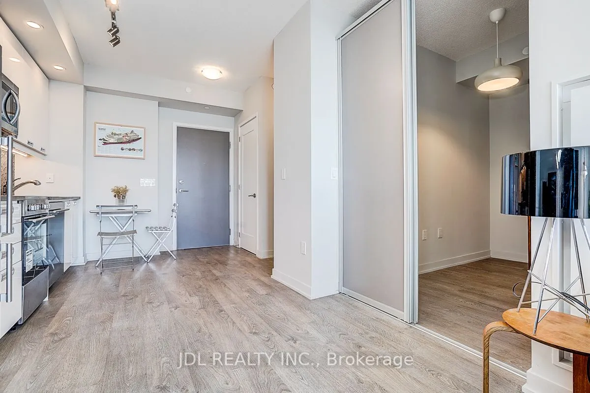 99 John Street, #3702
