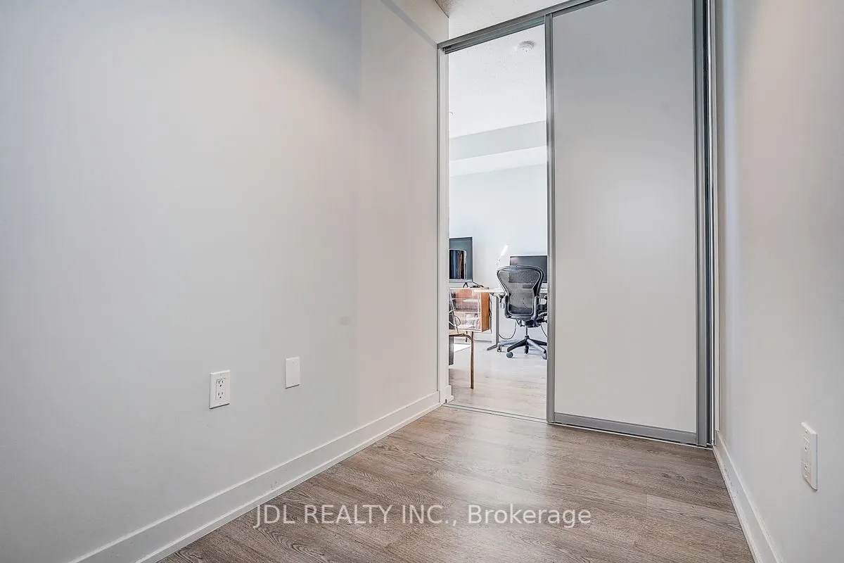 99 John Street, #3702