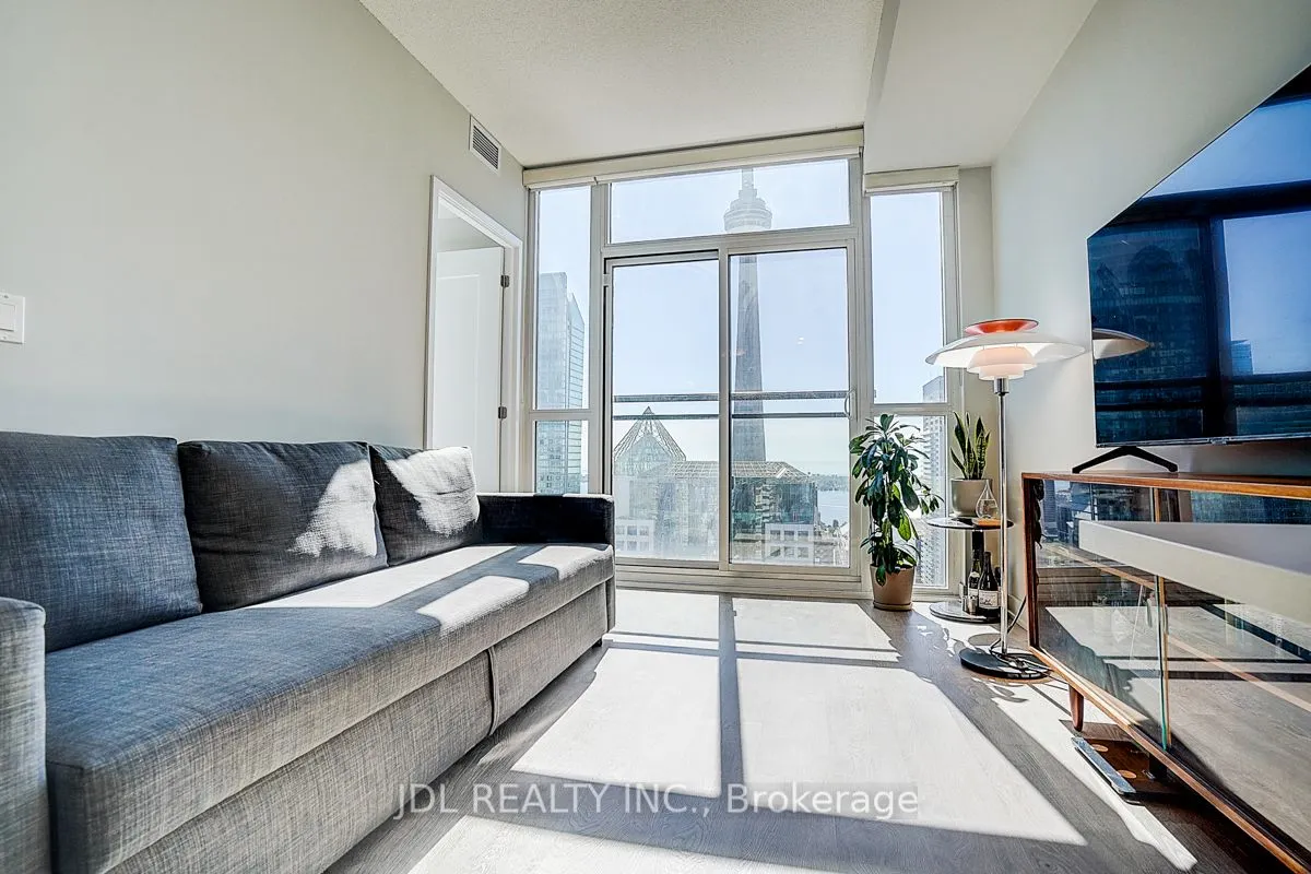 99 John Street, #3702