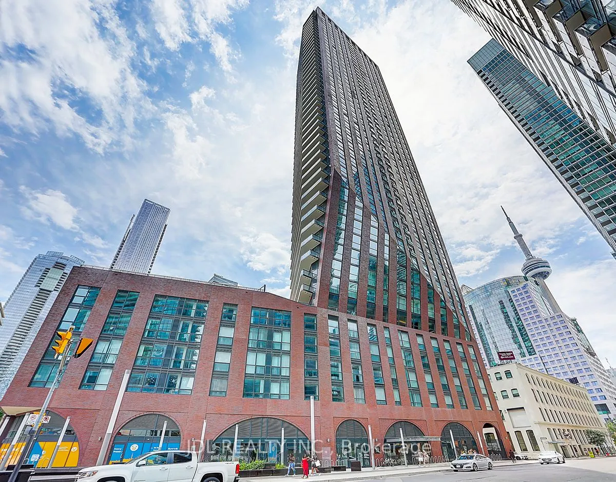 99 John Street, #3702