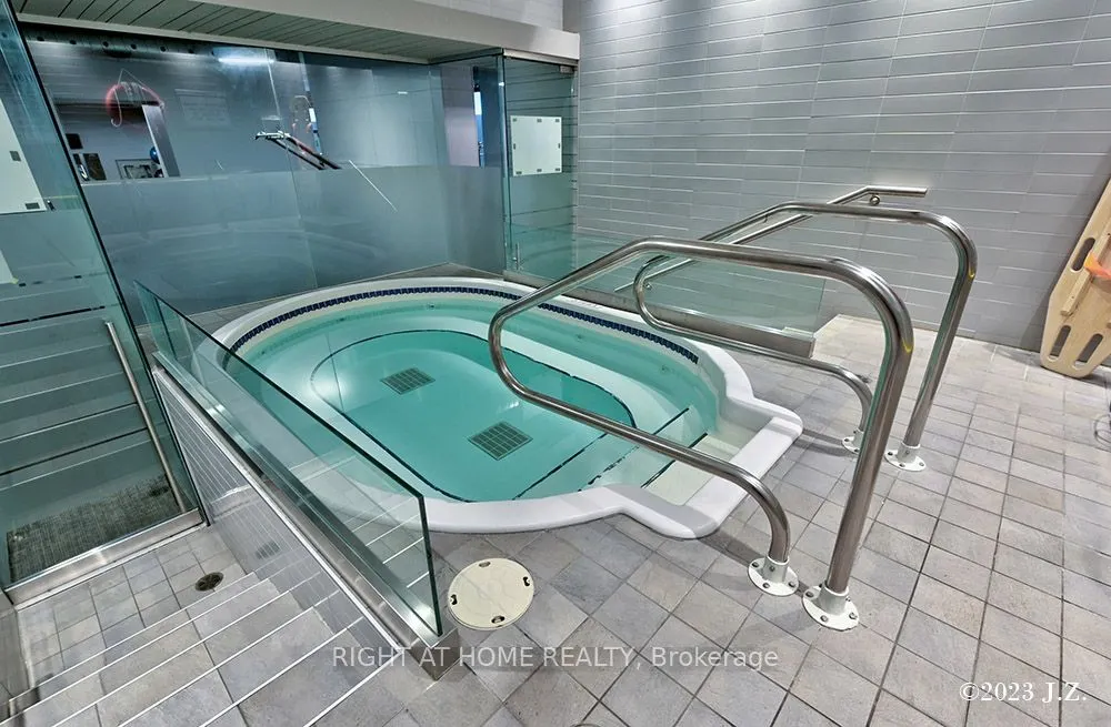 637 Lake Shore Boulevard W, #217