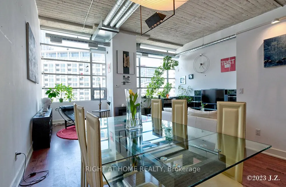 637 Lake Shore Boulevard W, #217