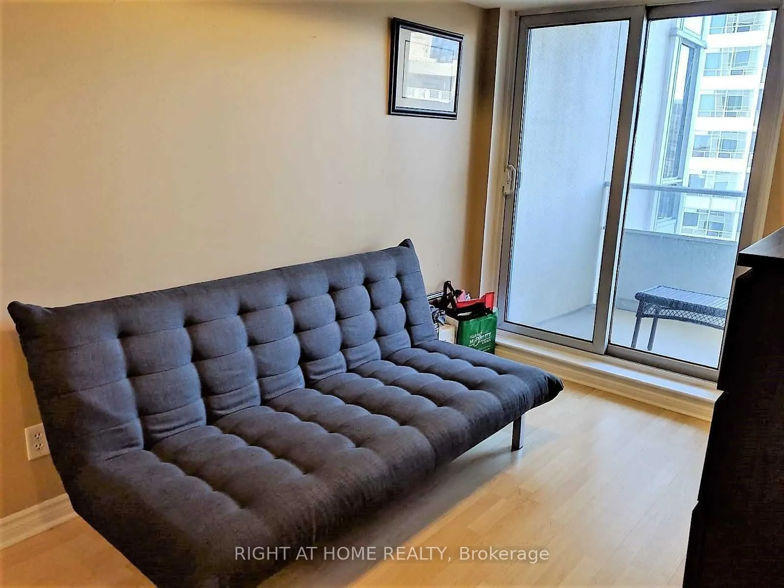 8 Rean Drive, #701