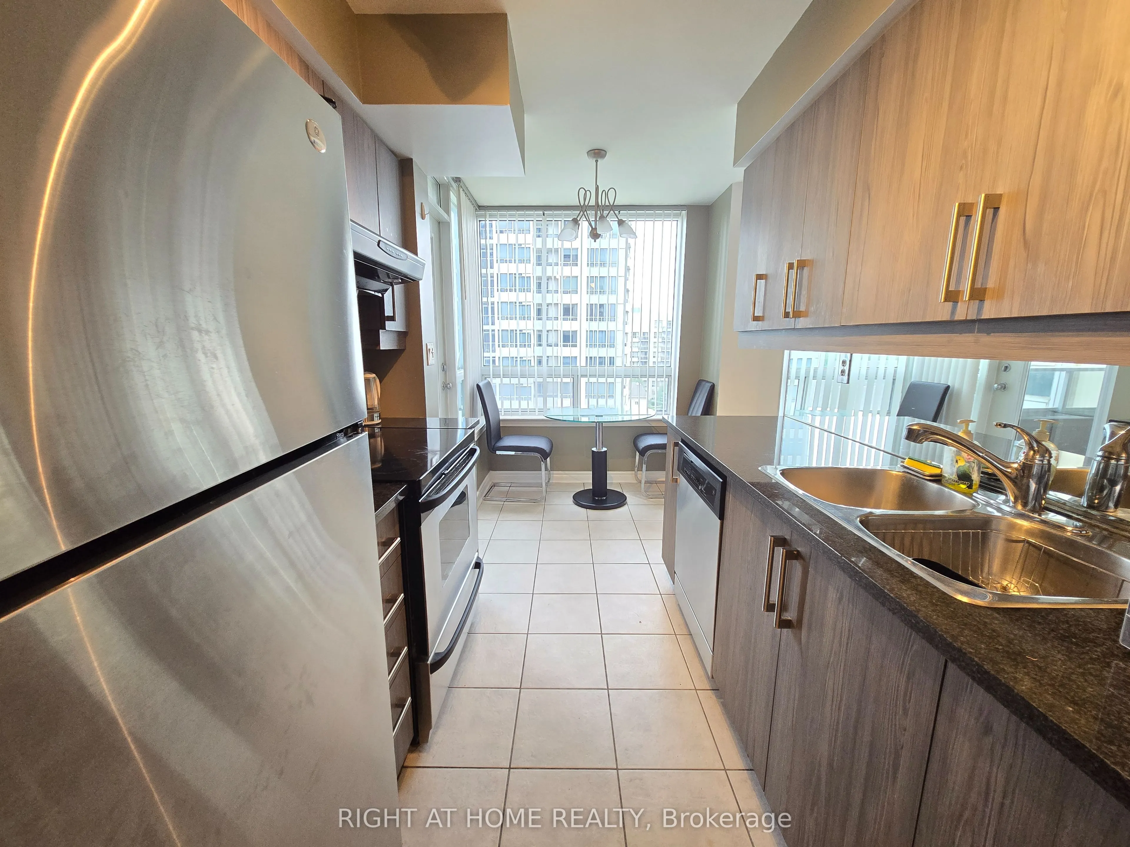 8 Rean Drive, #701