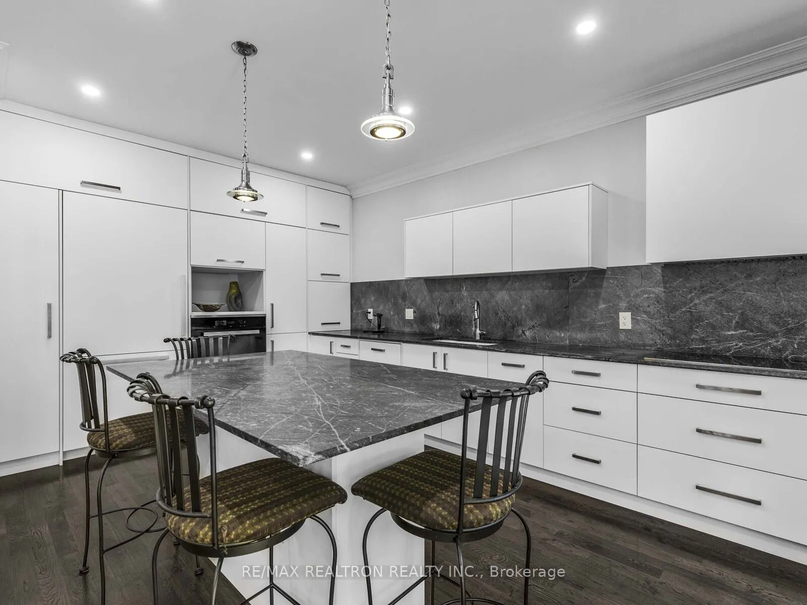 53 Walder Avenue