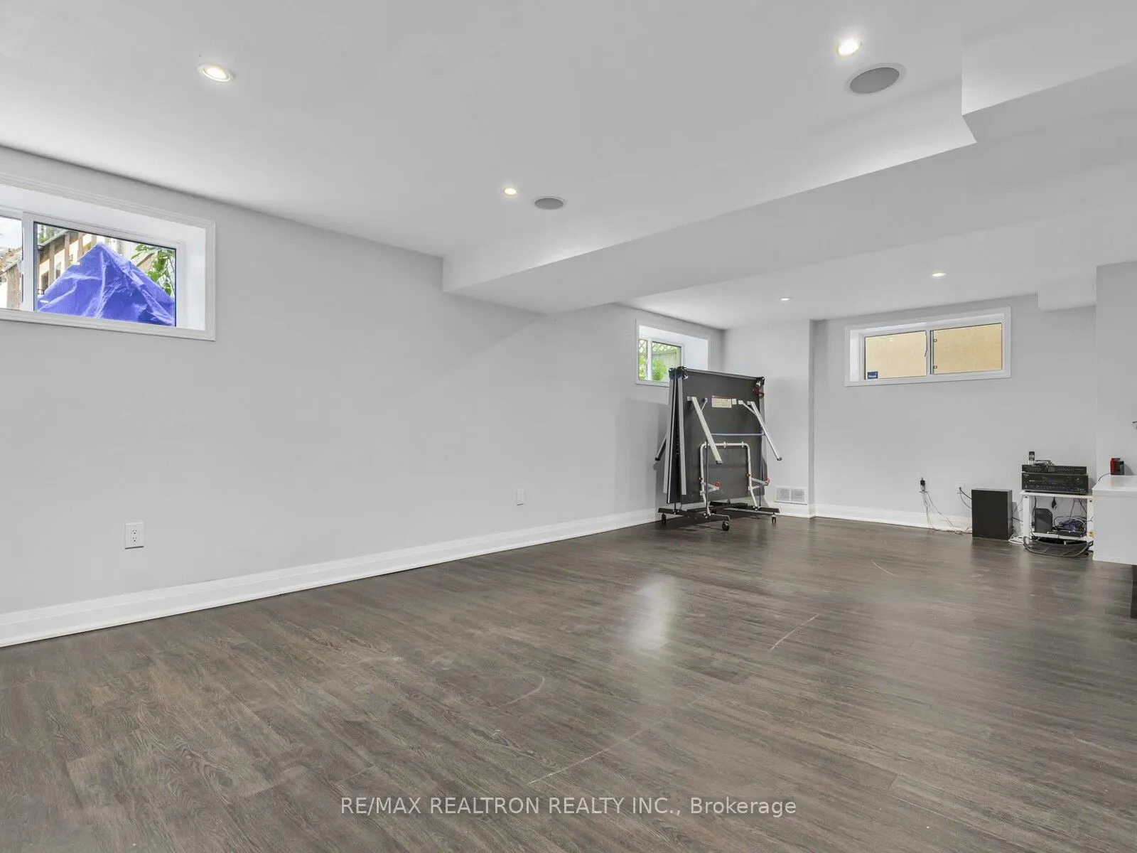 53 Walder Avenue