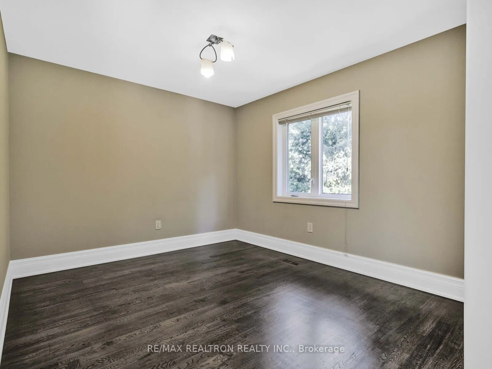 53 Walder Avenue