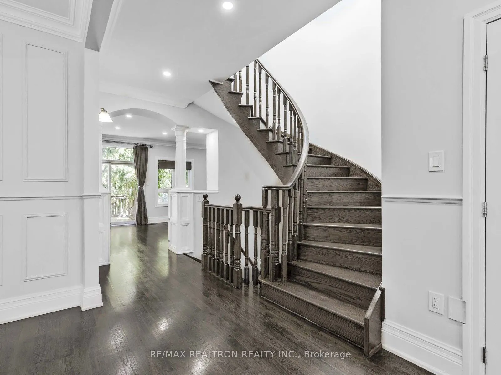 53 Walder Avenue