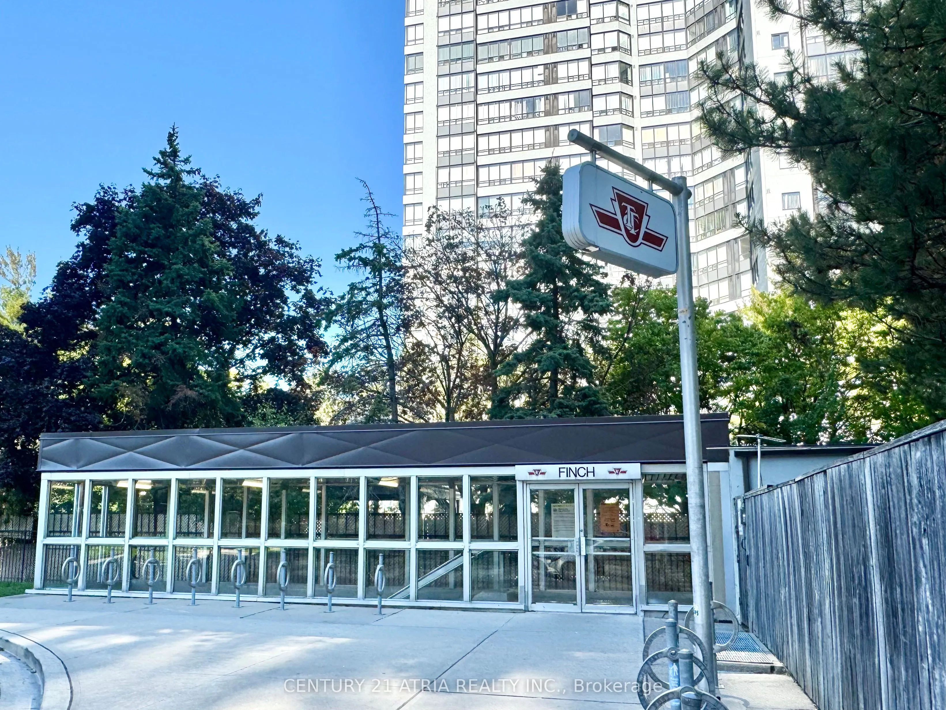 8 Pemberton Avenue, #410