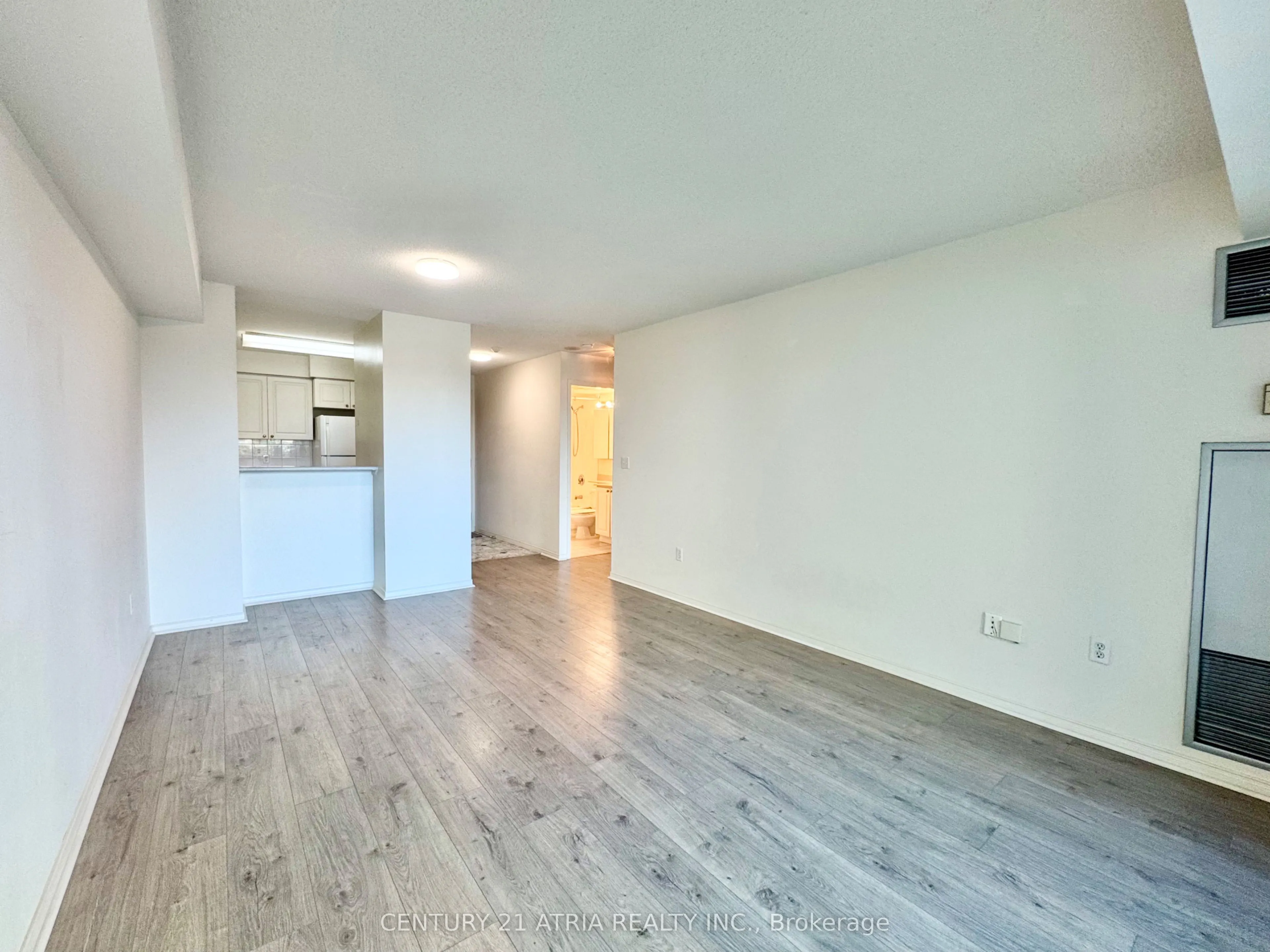 8 Pemberton Avenue, #410